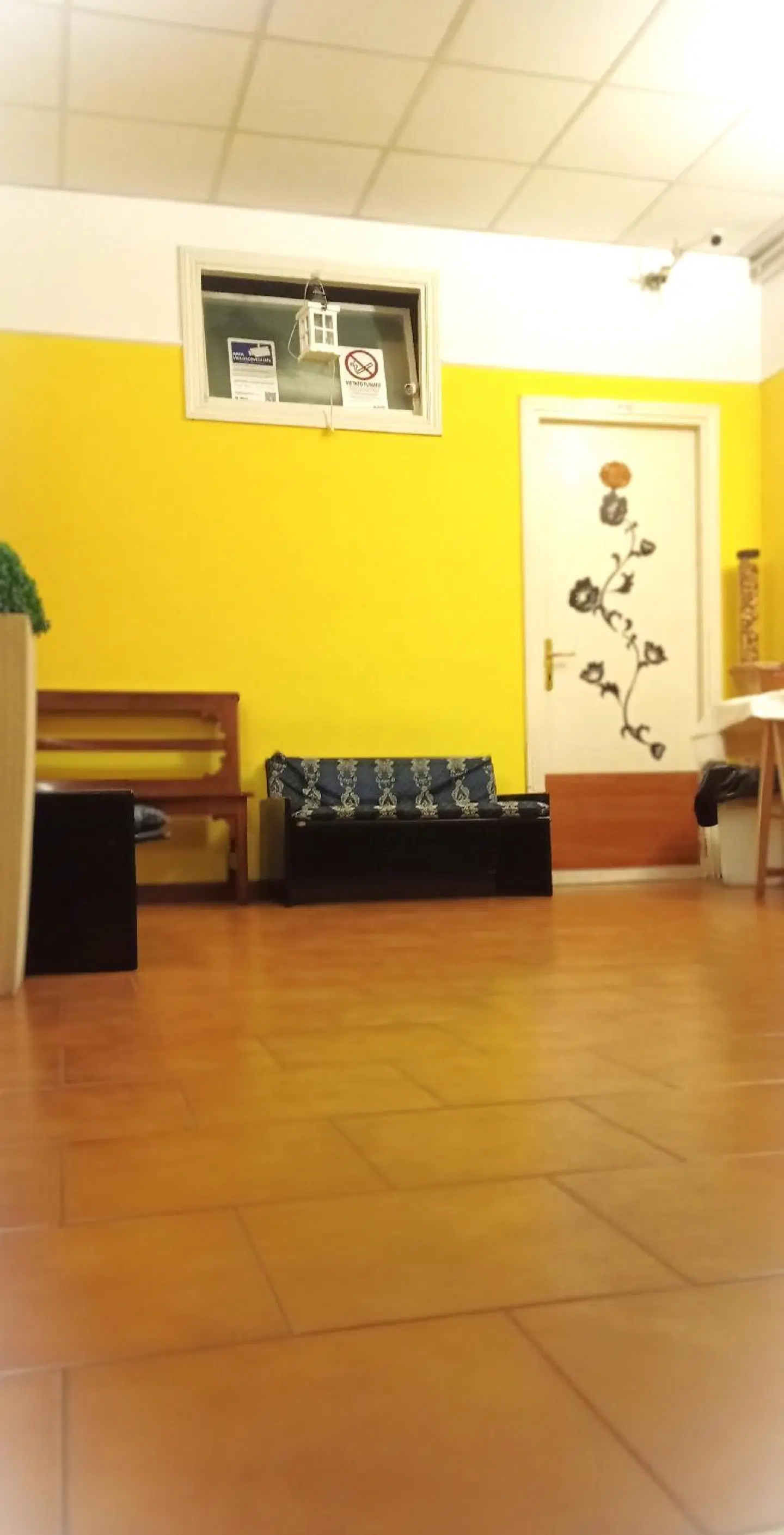 Touring LOUNGE_LOBBY