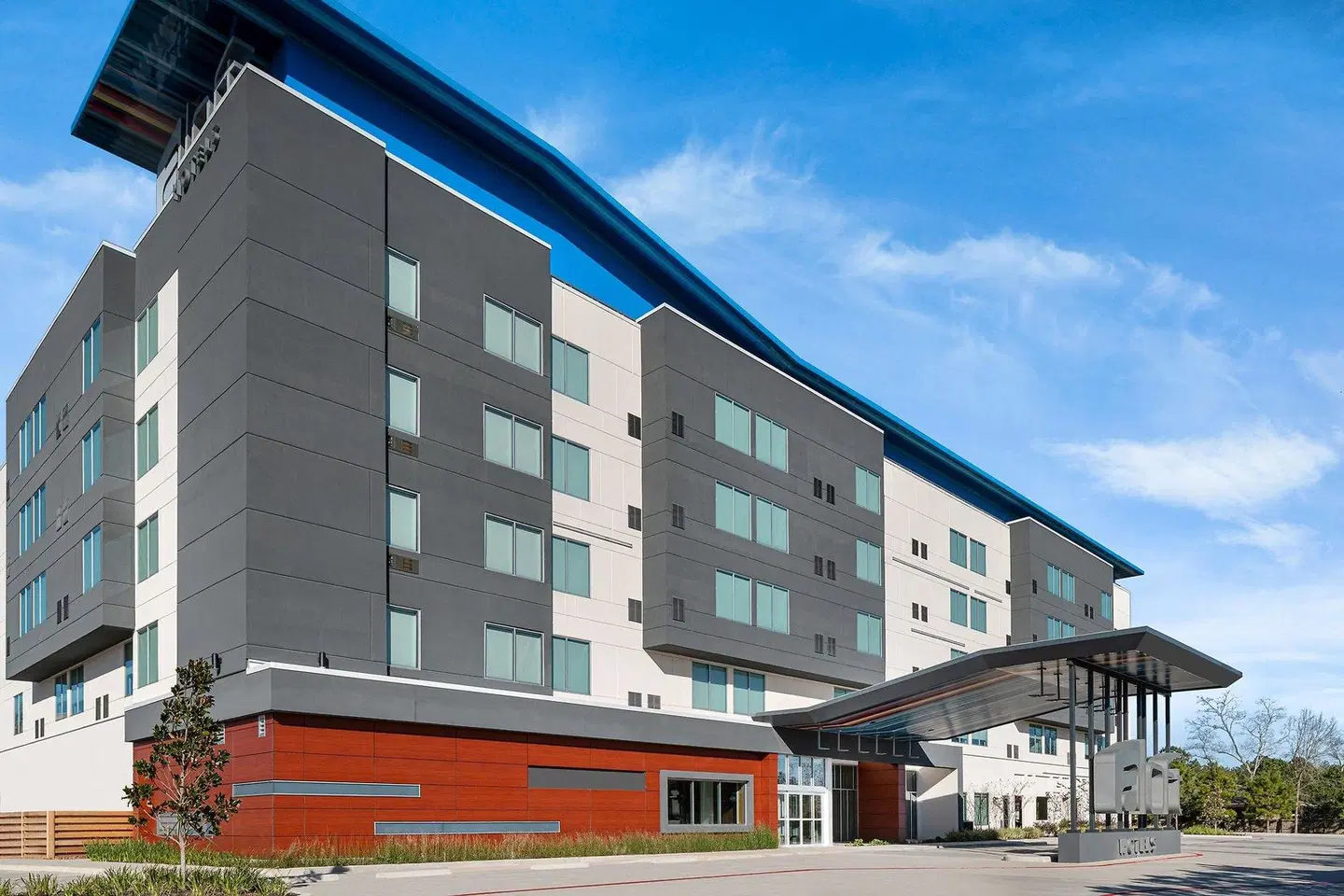 Aloft Houston Shenandoah EXTERIOR