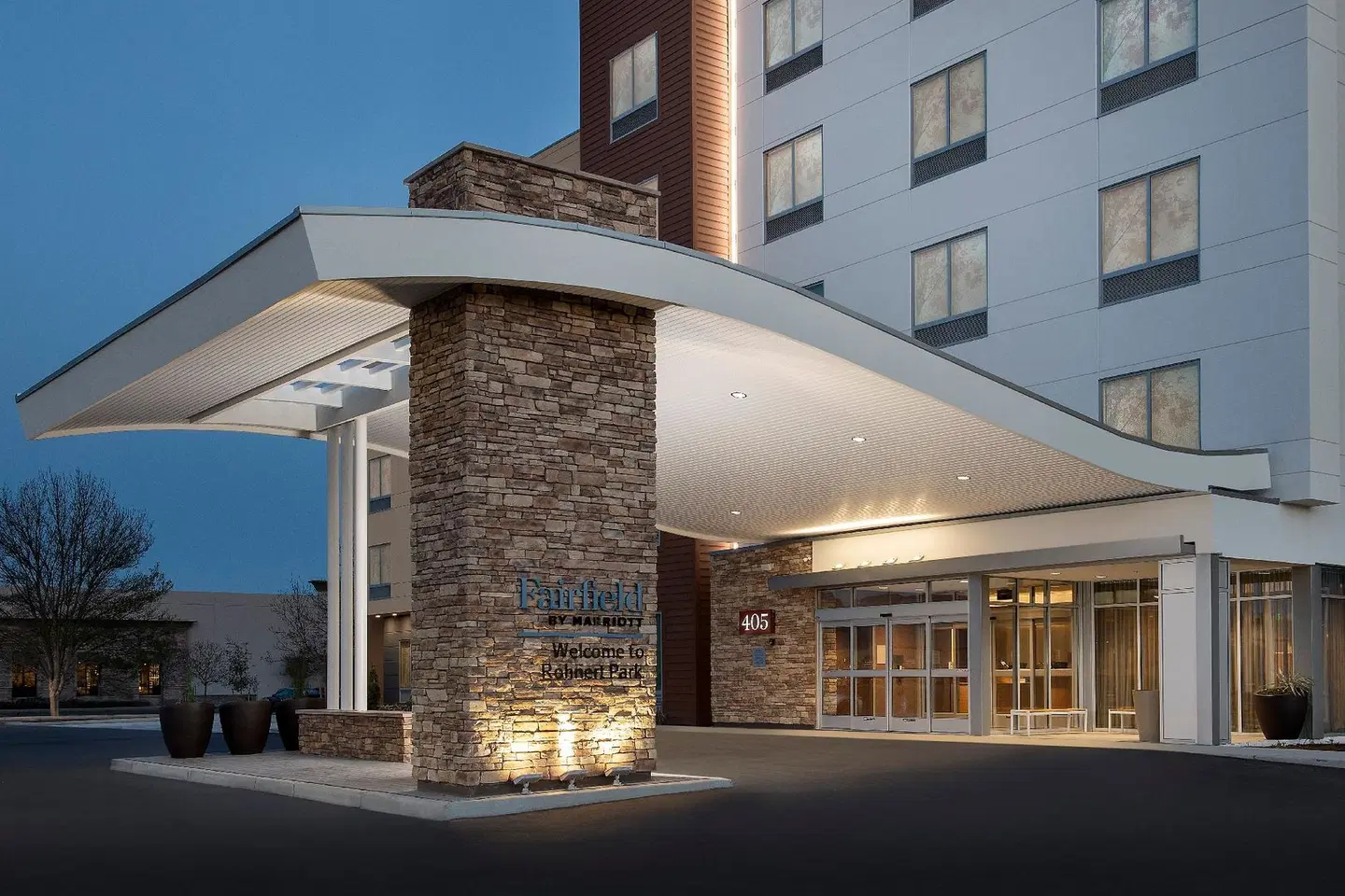 Fairfield Inn & Suites by Marriott Santa Rosa Rohnert Park EXTERIOR