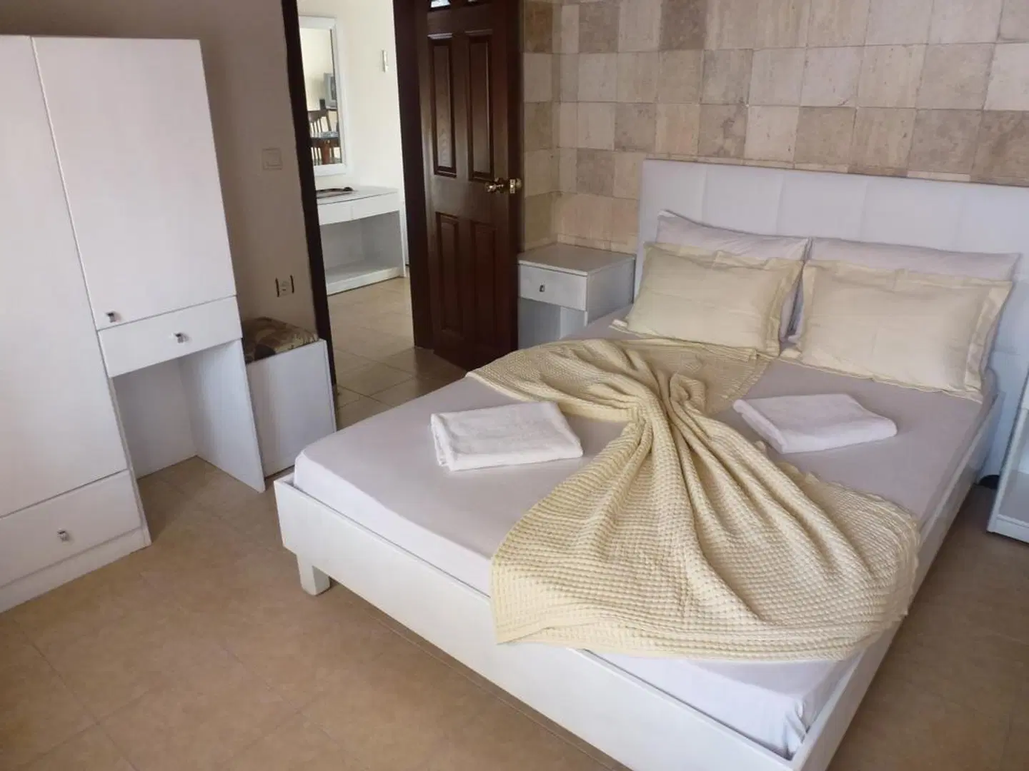 Safari Suit Hotel ROOM_EXAMPLE