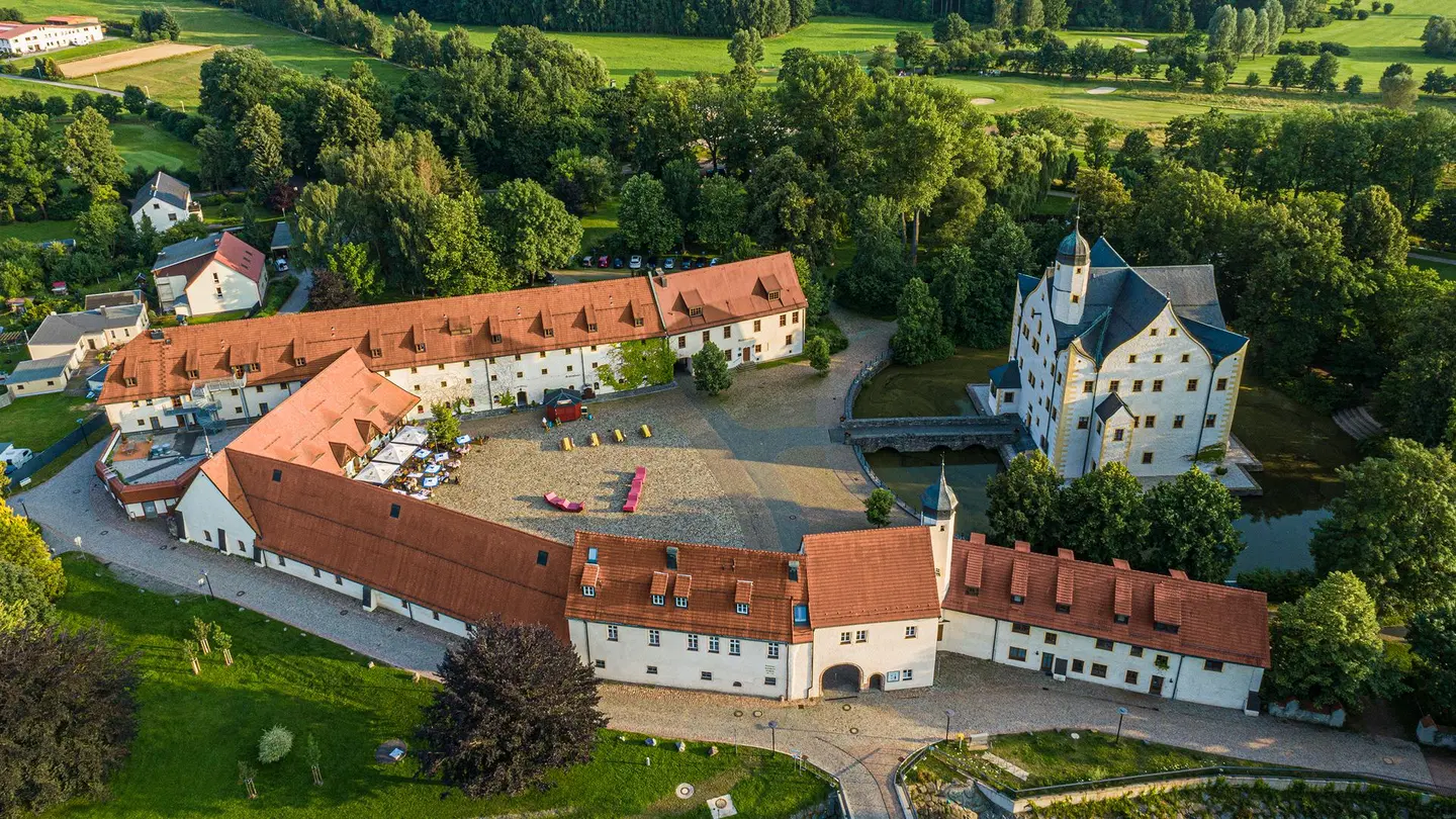 Schlosshotel Klaffenbach EXTERIOR