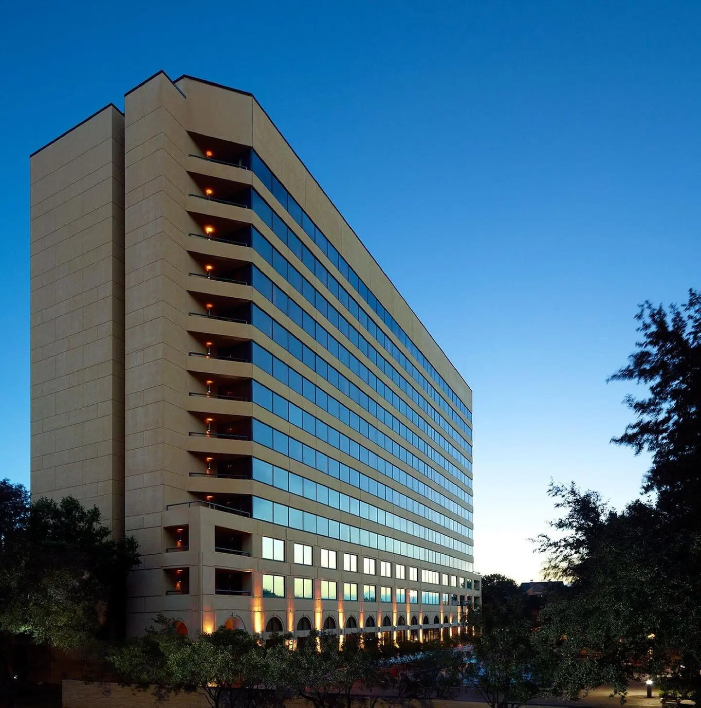 Austin Southpark Hotel EXTERIOR
