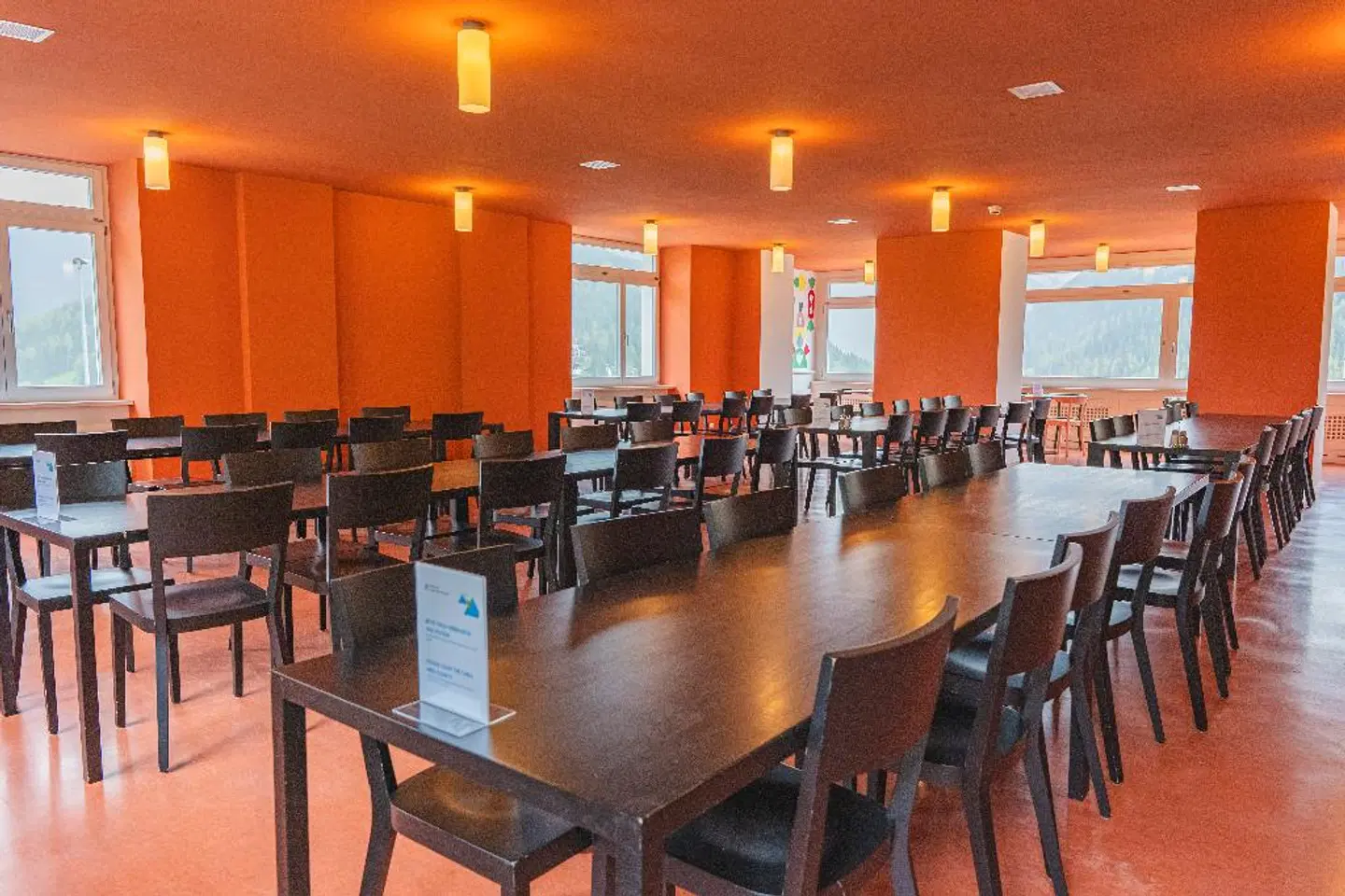 Youthplace Davos Bar