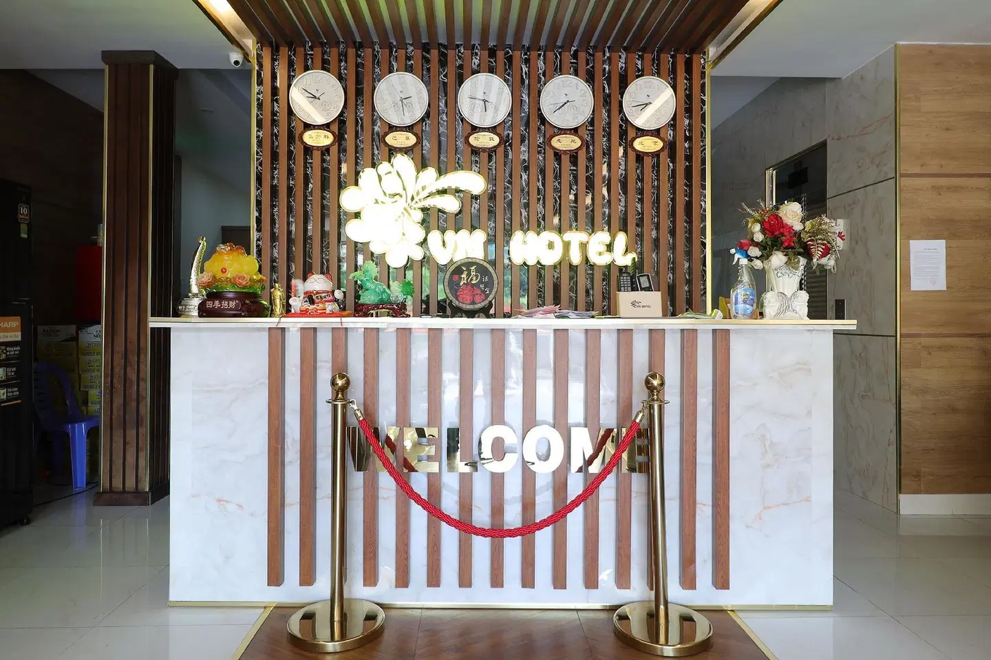 RedDoorz Plus Vienna Hotel LOUNGE_LOBBY
