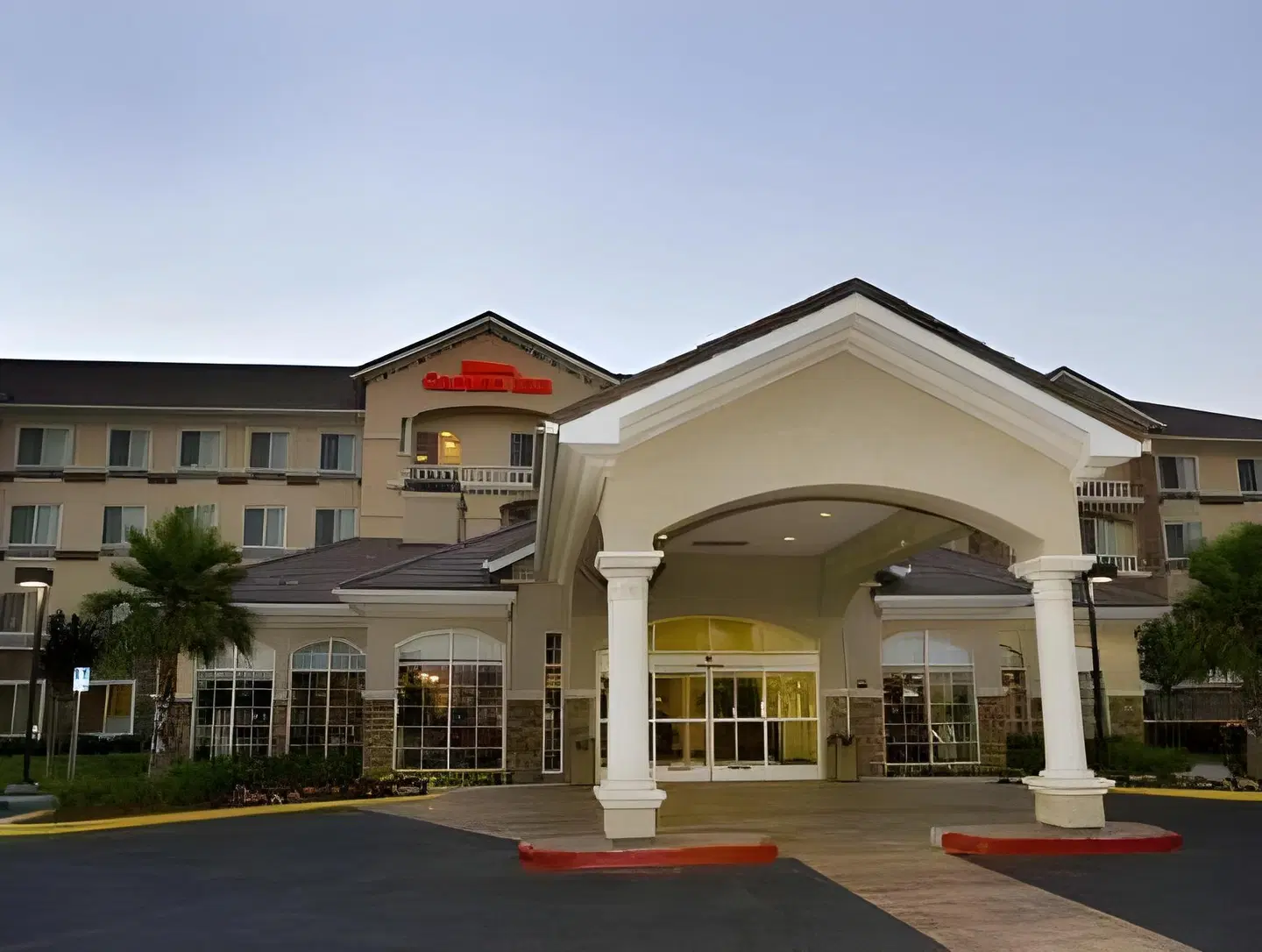 Hilton Garden Inn Ontario/Rancho Cucamonga EXTERIOR