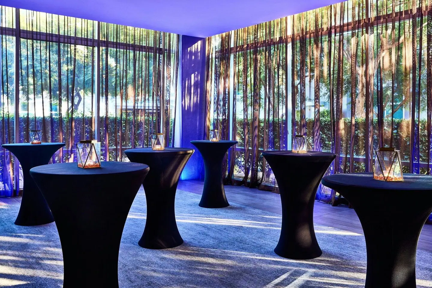 AC Hotel by Marriott Irvine Bar