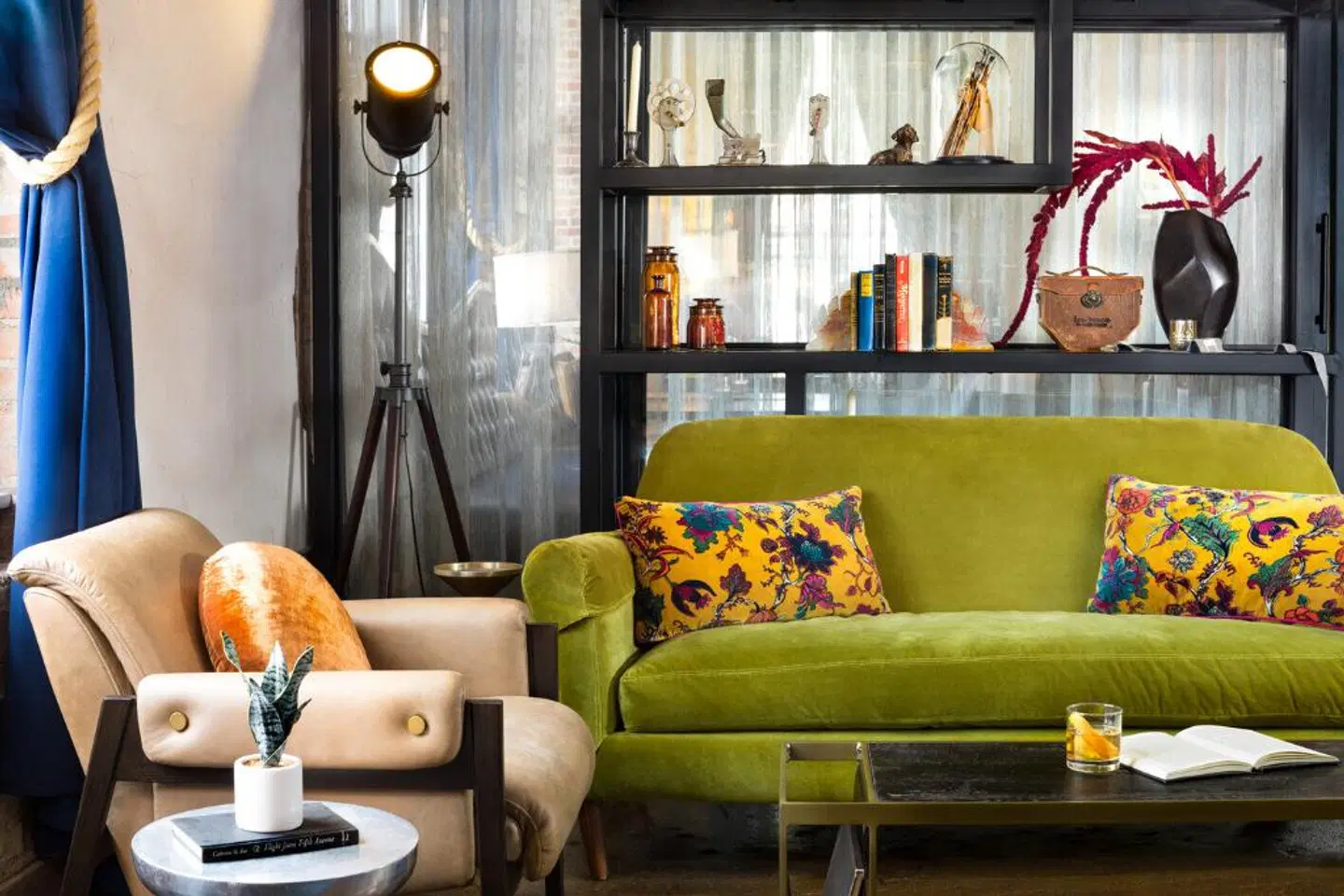 Canvas Hotel Dallas LOUNGE_LOBBY