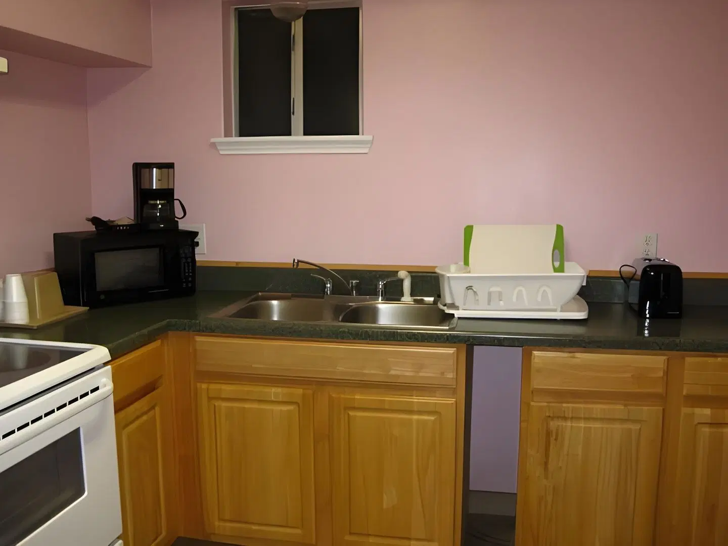Pinn Road Inn and Suites ROOM_EXAMPLE