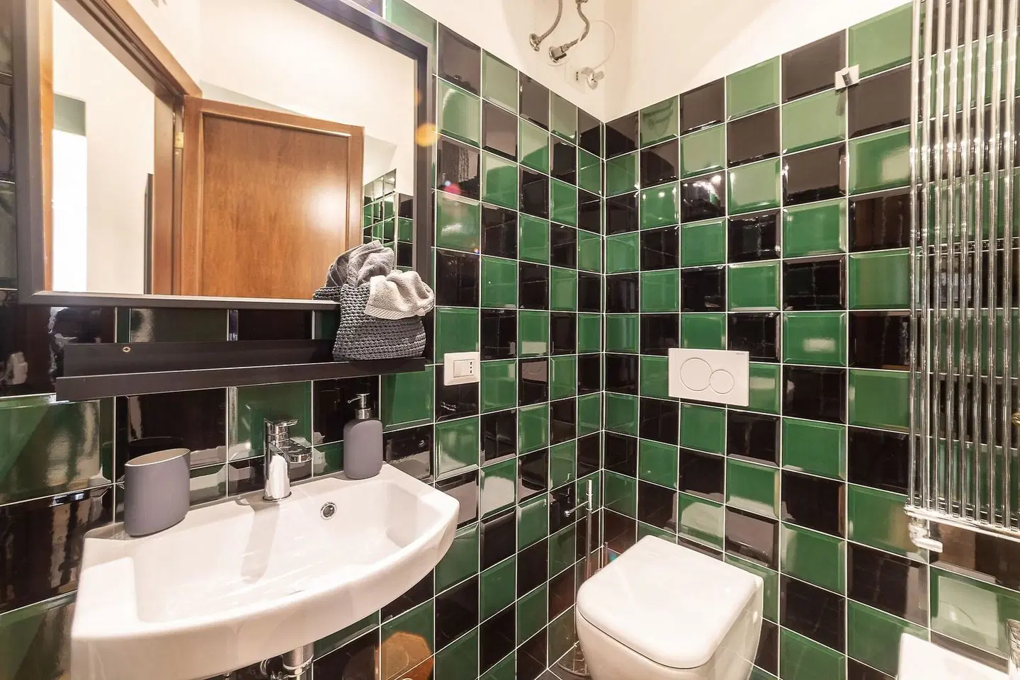 Lombardia40 Luxury Suites Badezimmer