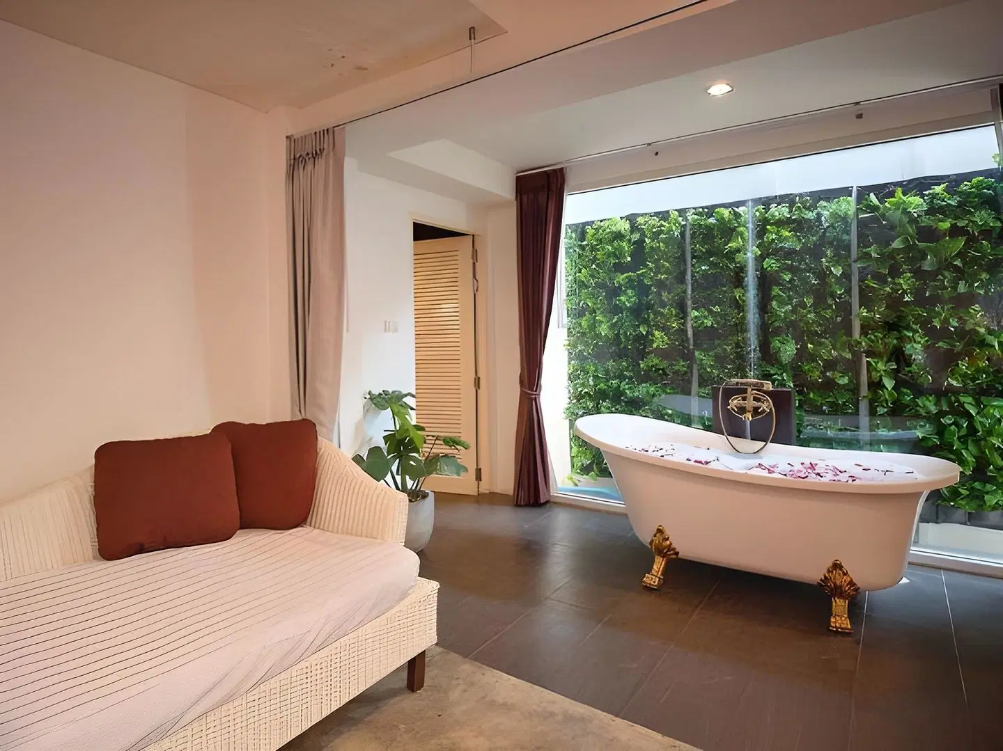 Nidhra Lanna ROOM_EXAMPLE