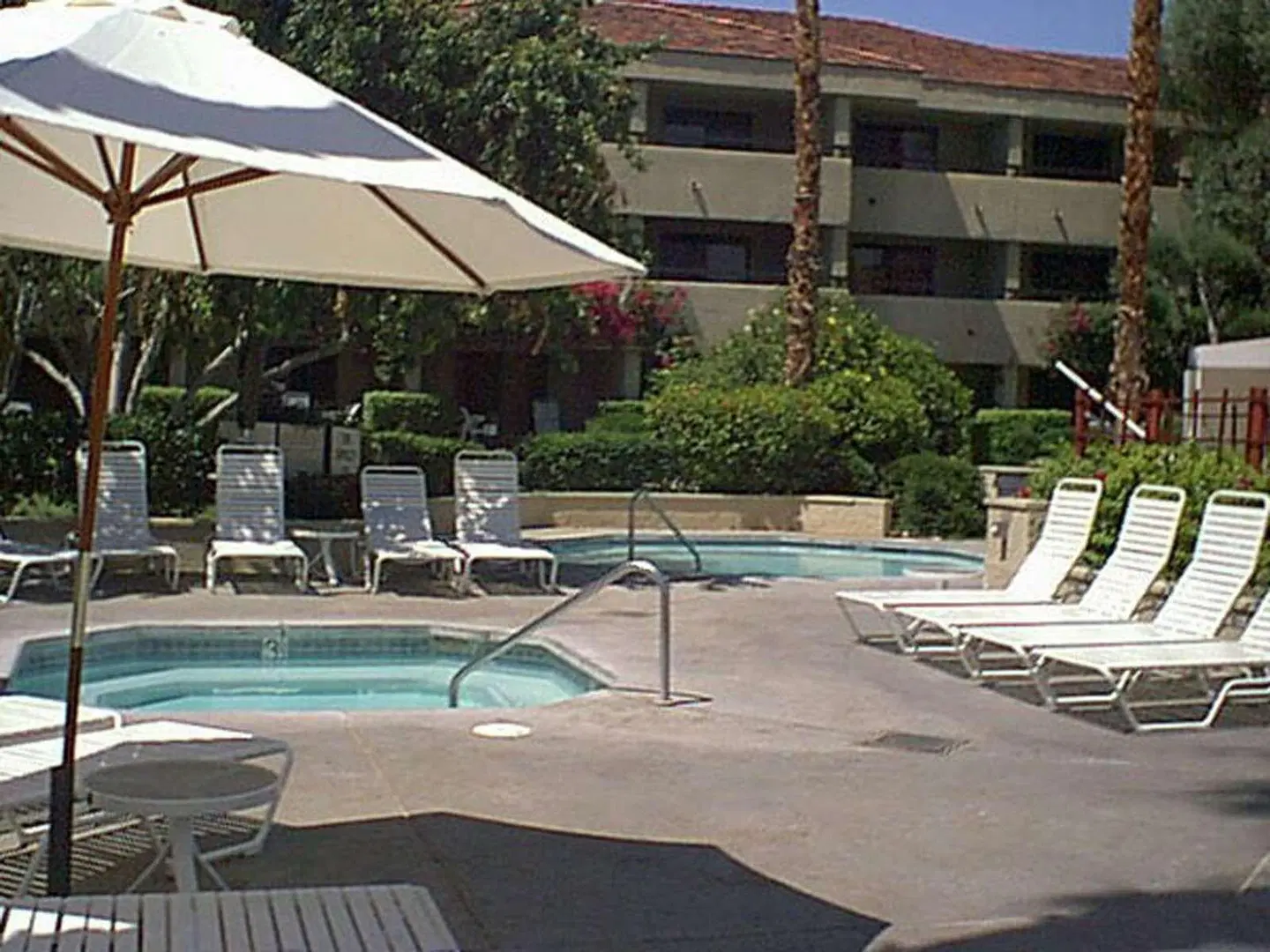 Hilton Palm Springs Resort OUTDOOR_POOL
