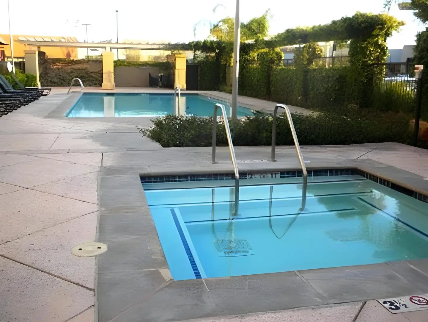Hilton Garden Inn Sacramento Elk Grove OUTDOOR_POOL