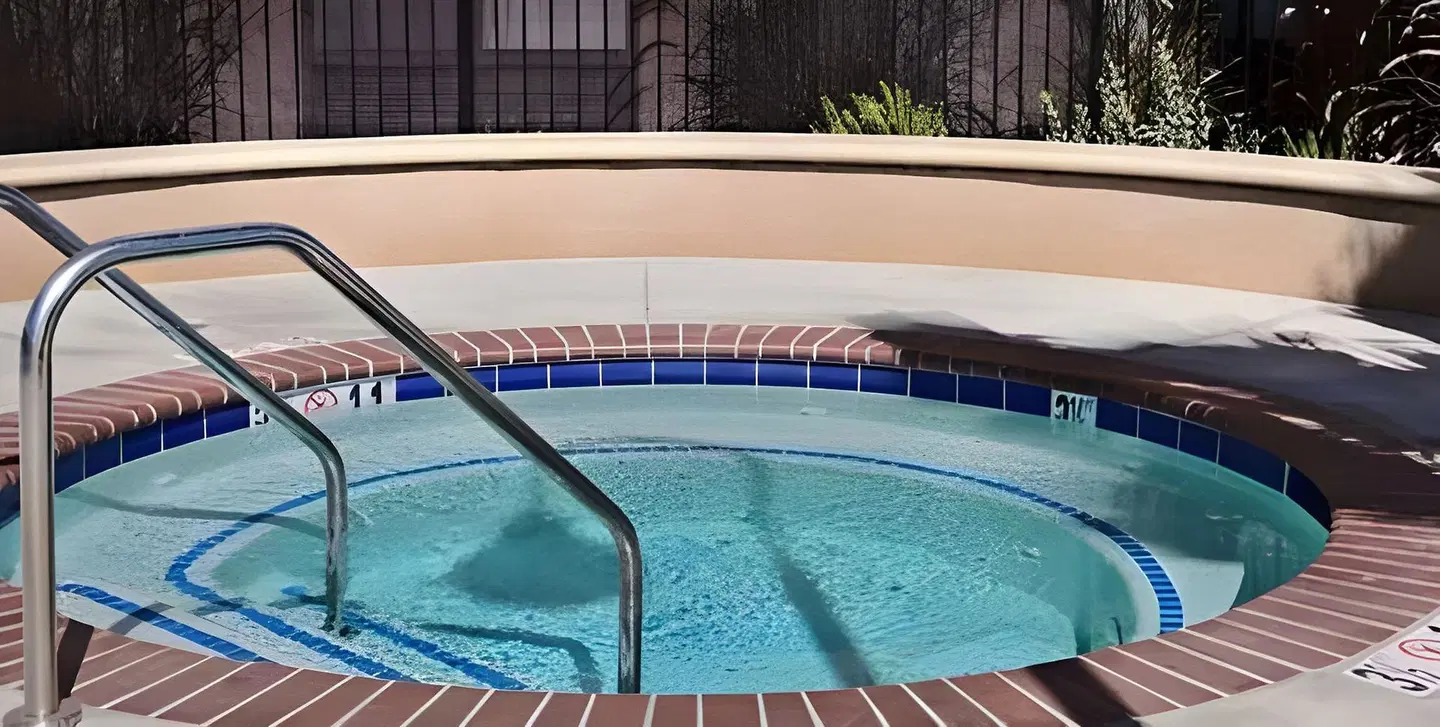 Hilton Garden Inn Palmdale OUTDOOR_POOL