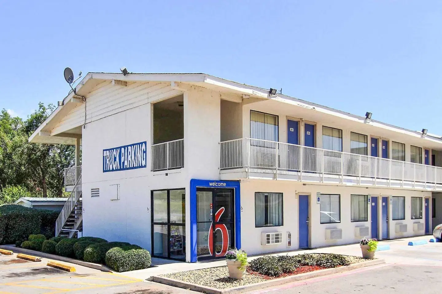 Motel 6 Abilene, TX EXTERIOR