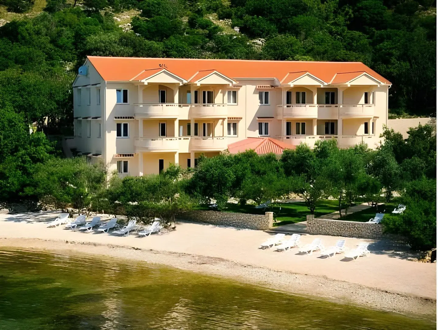 Aparthotel Lastura EXTERIOR