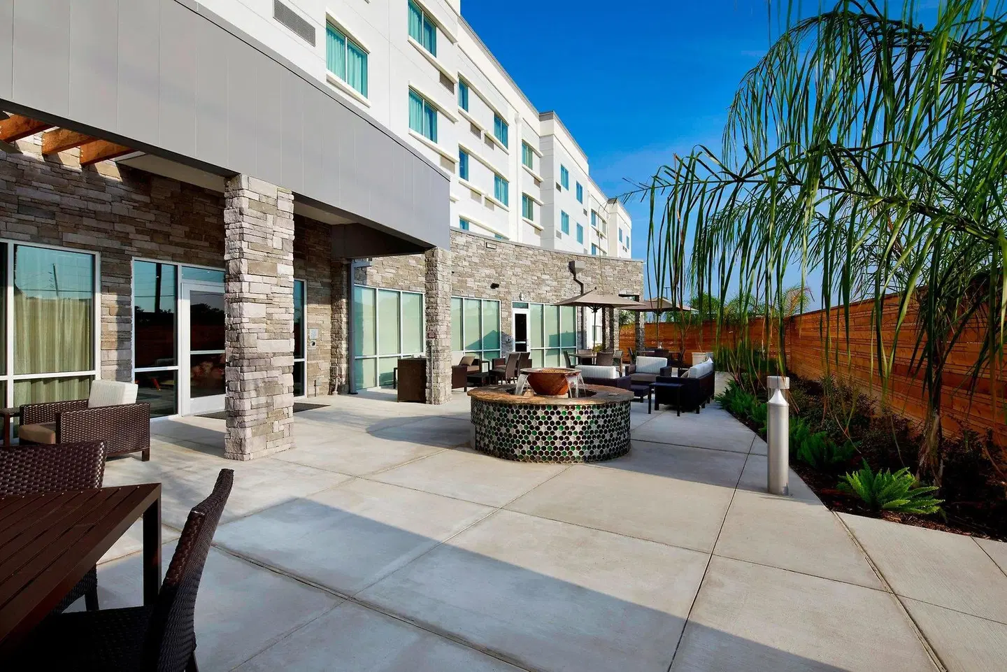 Courtyard by Marriott Houston Intercontinental Airport Terrasse