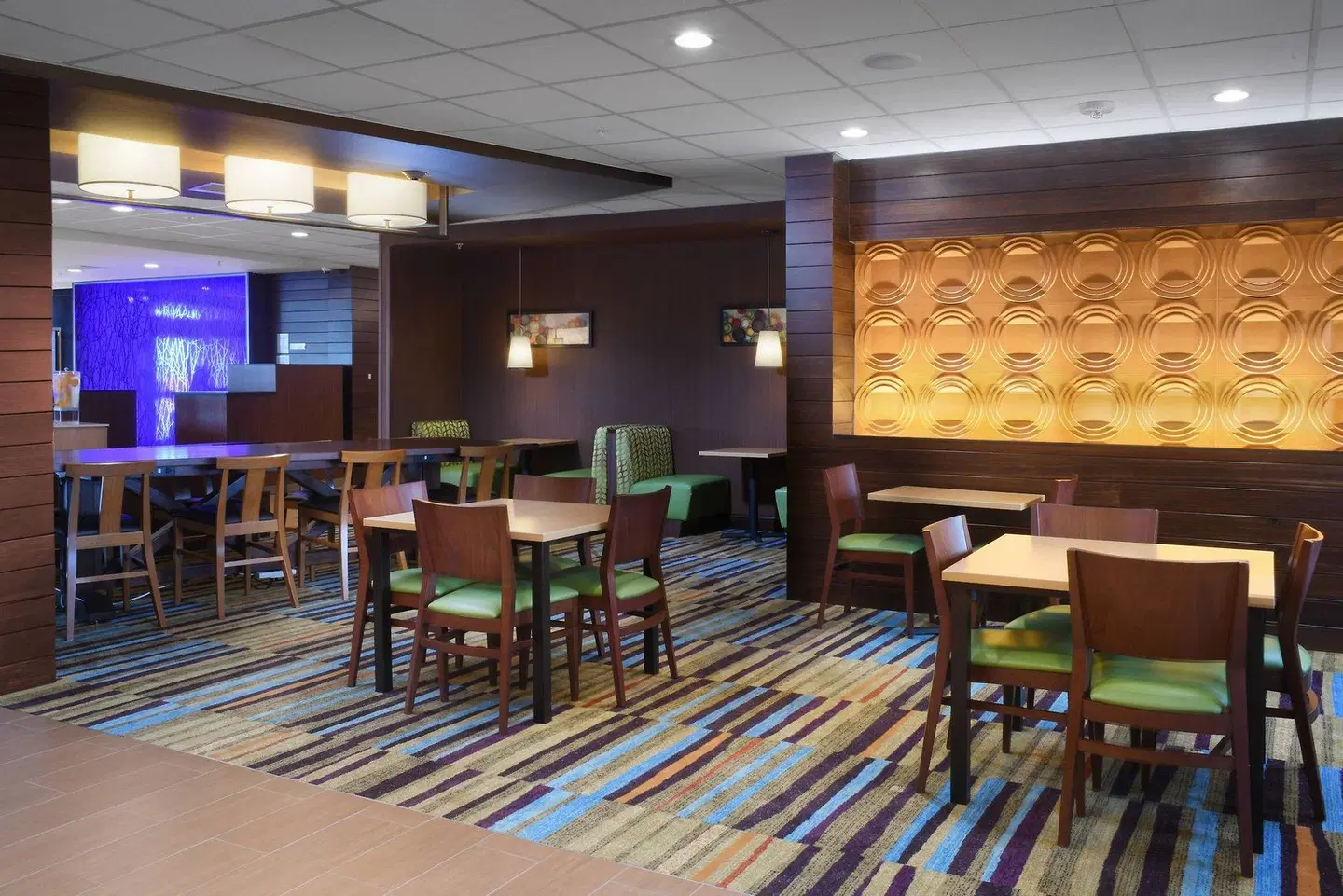 Fairfield Inn & Suites by Marriott Fort Worth South/Burleson Bar