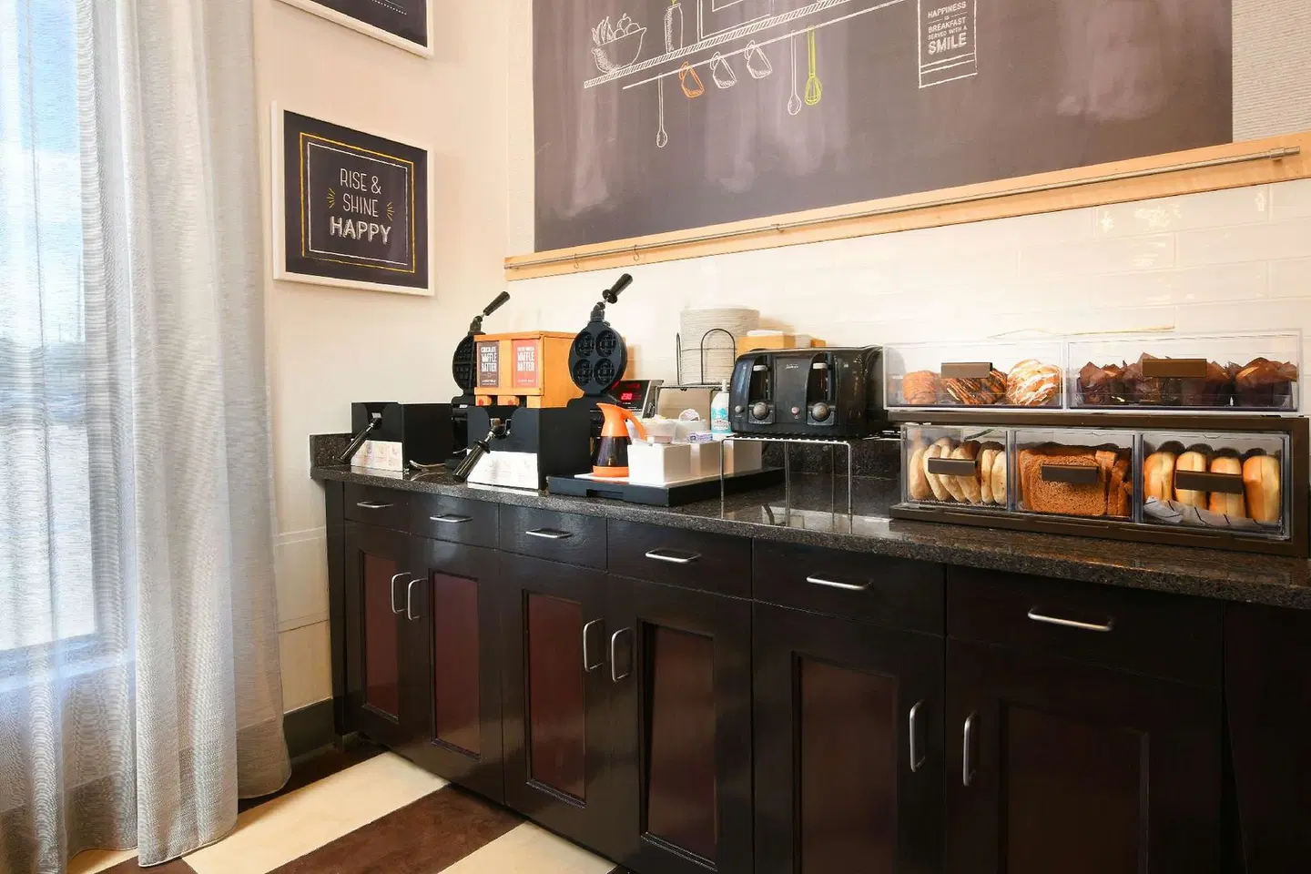 Hampton Inn & Suites Houston Medical Center NRG Park Bar