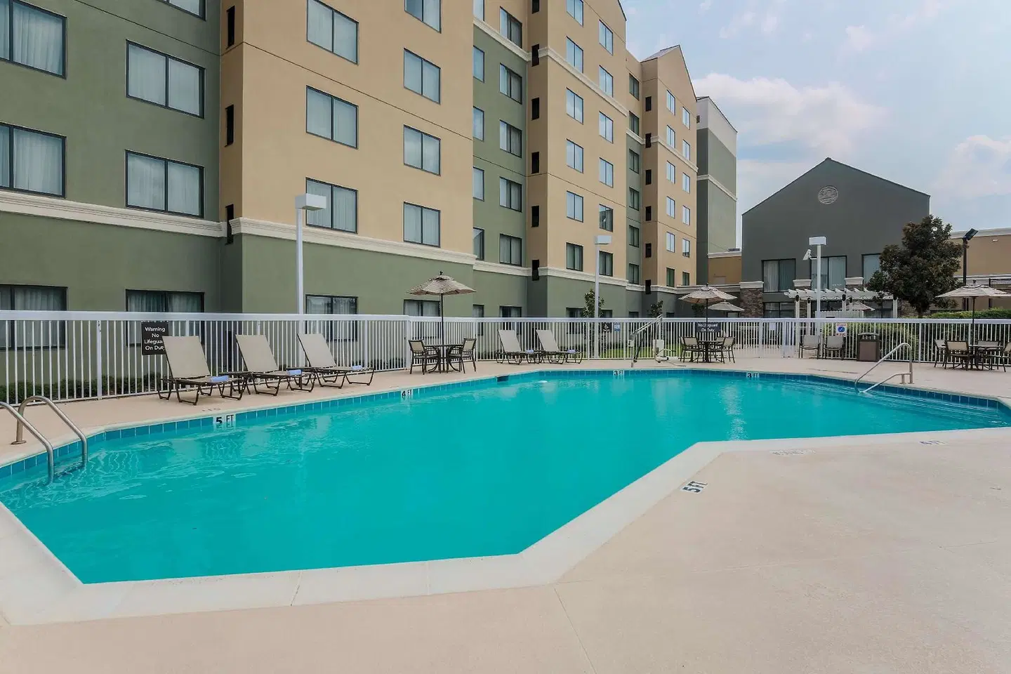 Homewood Suites by Hilton Ft. Worth-North at Fossil Creek OUTDOOR_POOL