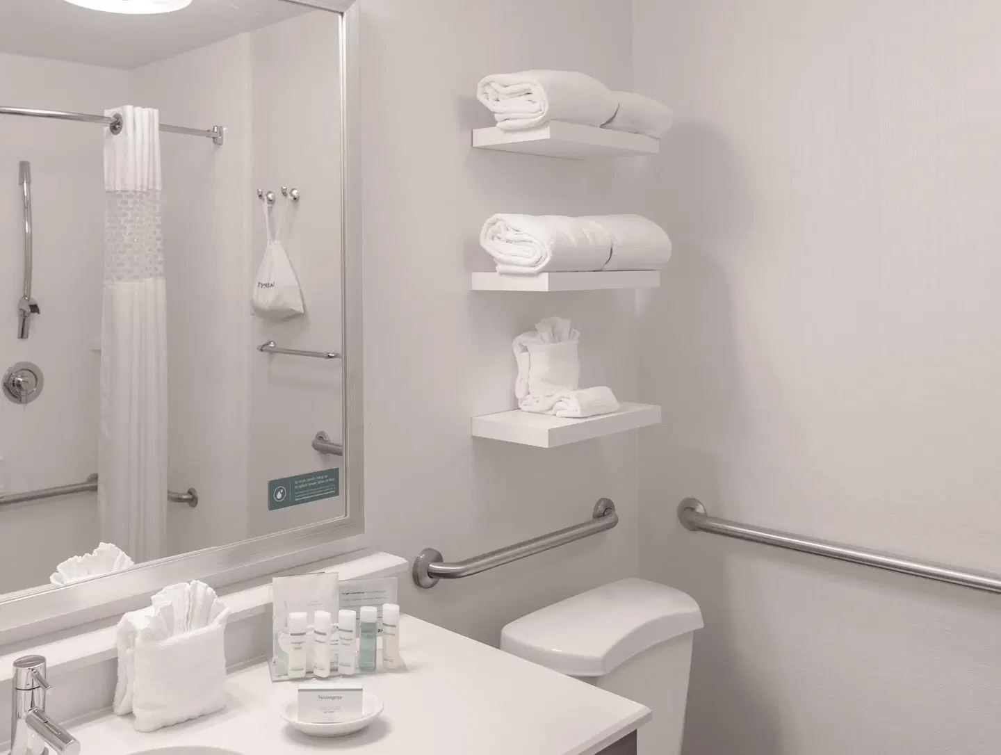 Hampton Inn Dallas-Irving-Las Colinas Badezimmer