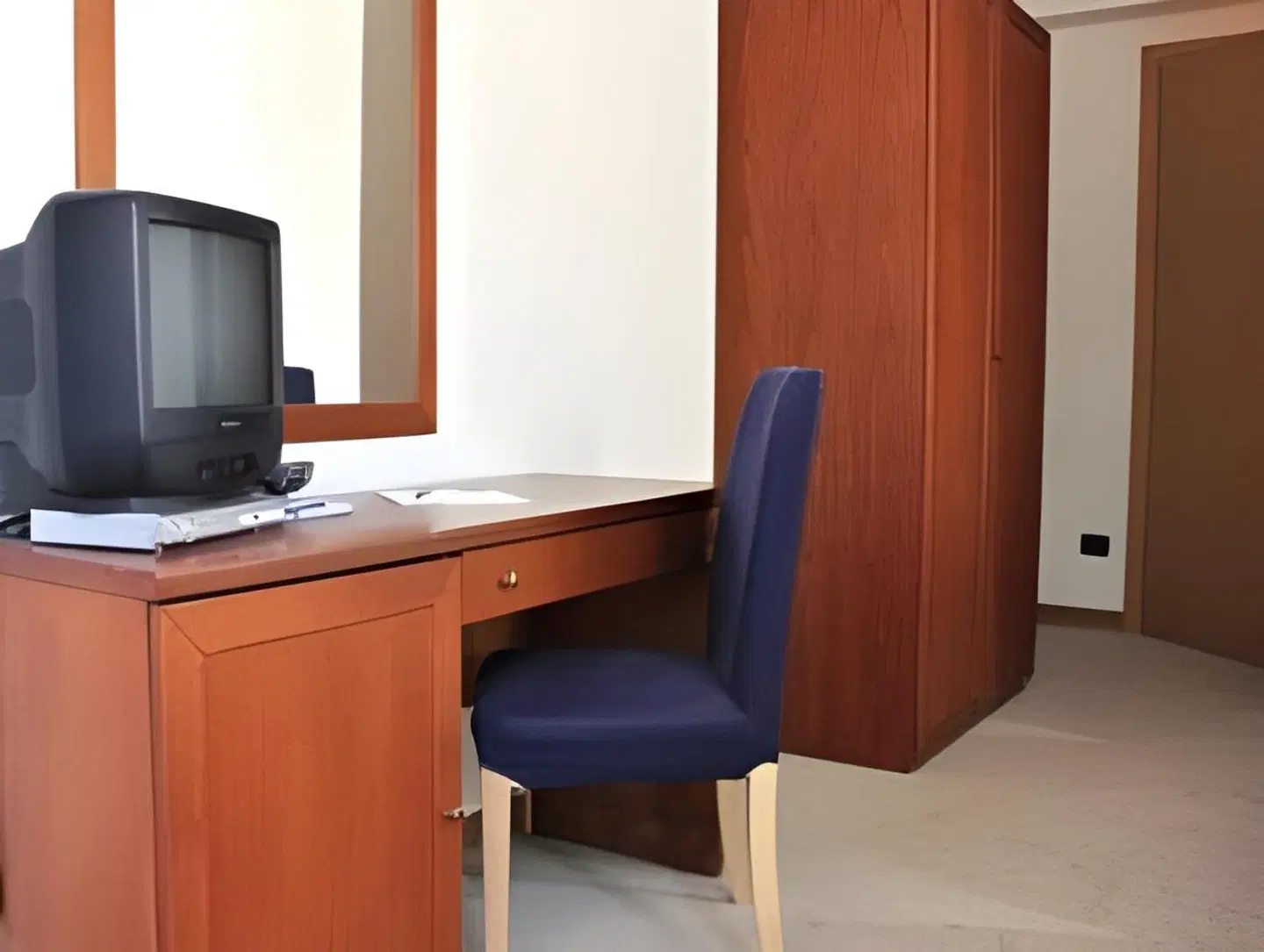 Desiderio ROOM_EXAMPLE