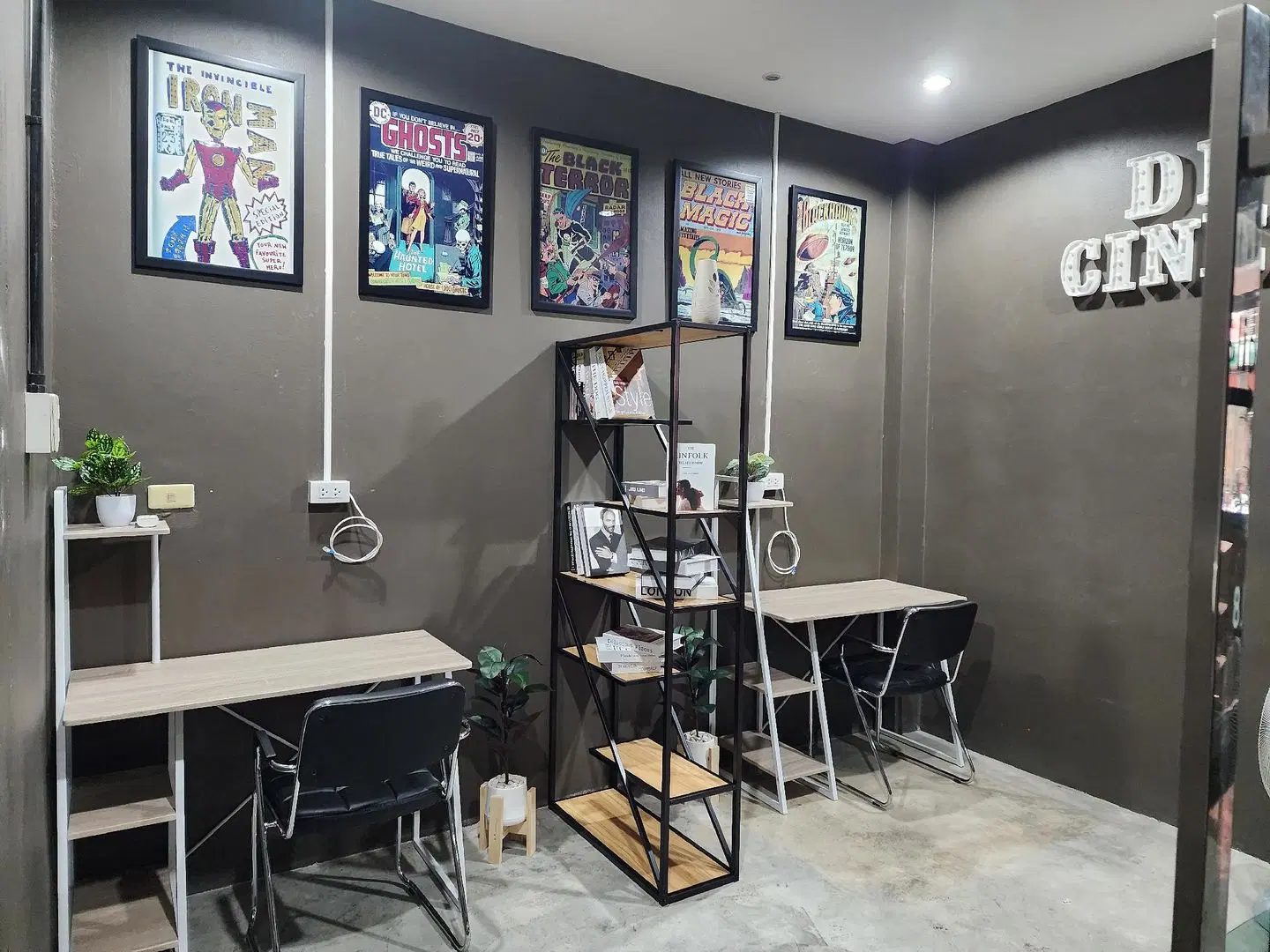 Dfeel House Bar