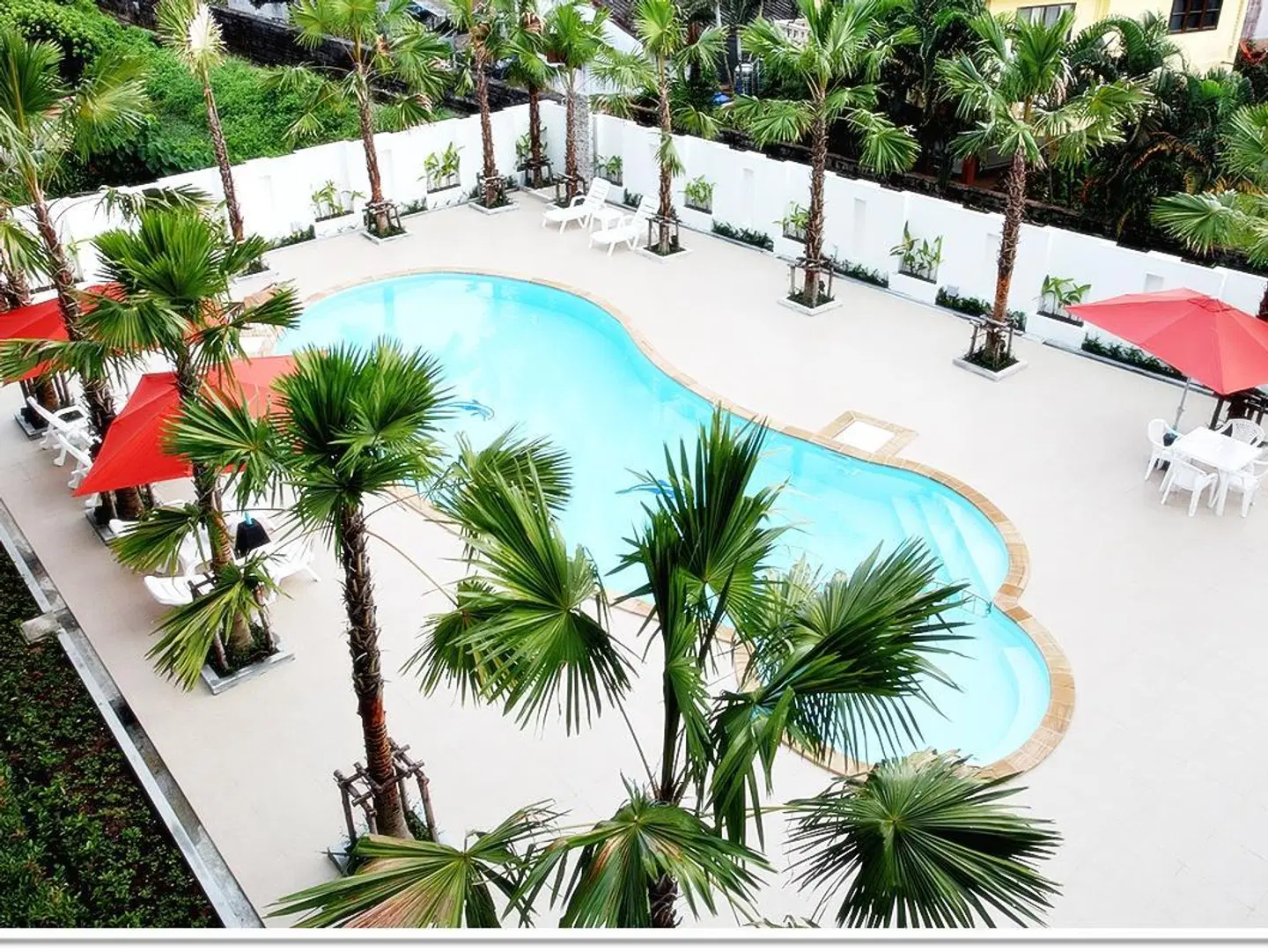 Clear House Resort OUTDOOR_POOL