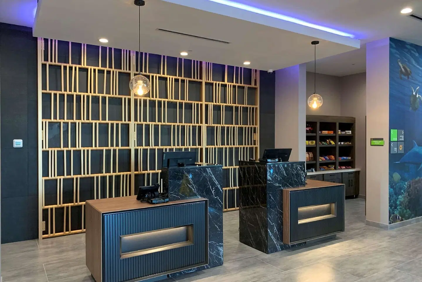 La Quinta Inn & Suites by Wyndham Galveston North at I-45 LOUNGE_LOBBY