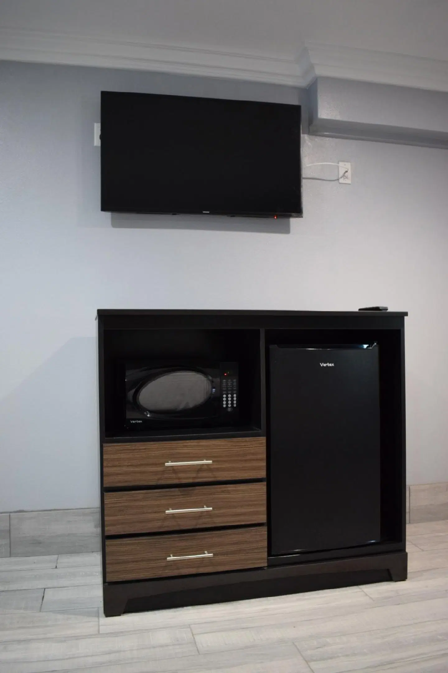 Willow Tree Inn & Suites ROOM_EXAMPLE