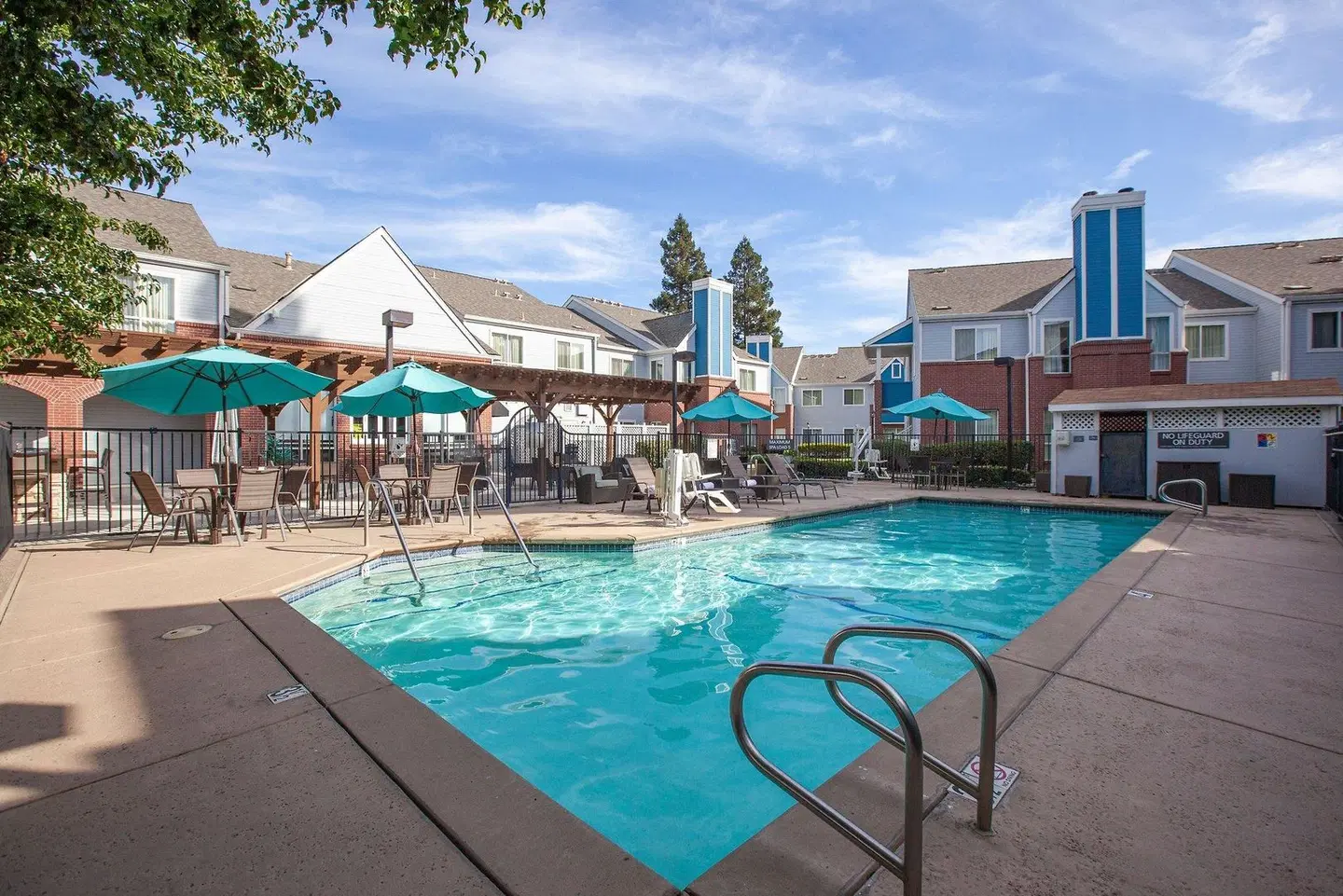 Residence Inn by Marriott Sacramento Airport Natomas OUTDOOR_POOL