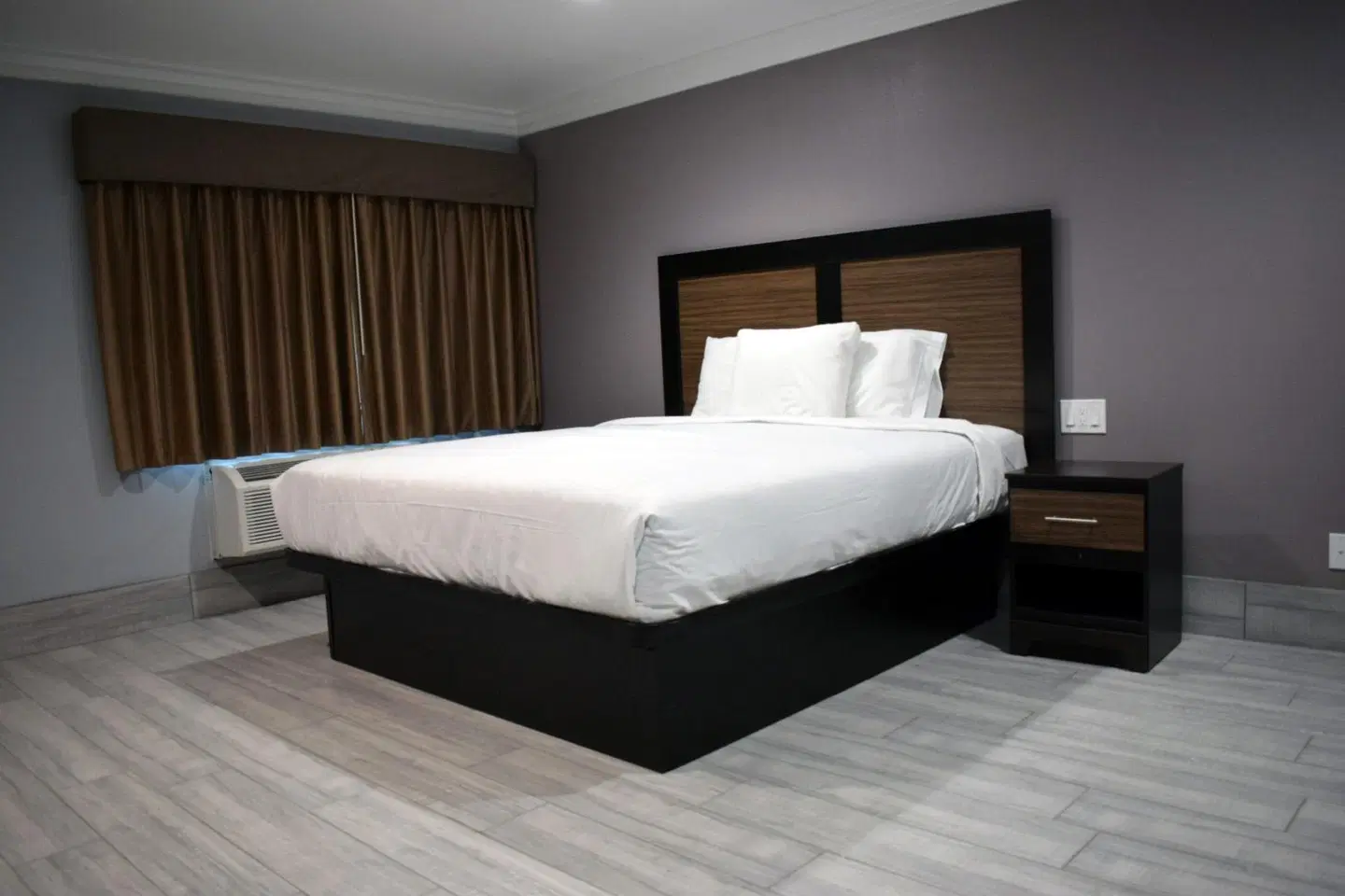 Willow Tree Inn & Suites ROOM_EXAMPLE