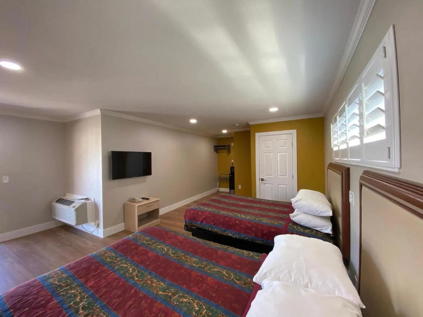 Ritz Inn ROOM_EXAMPLE