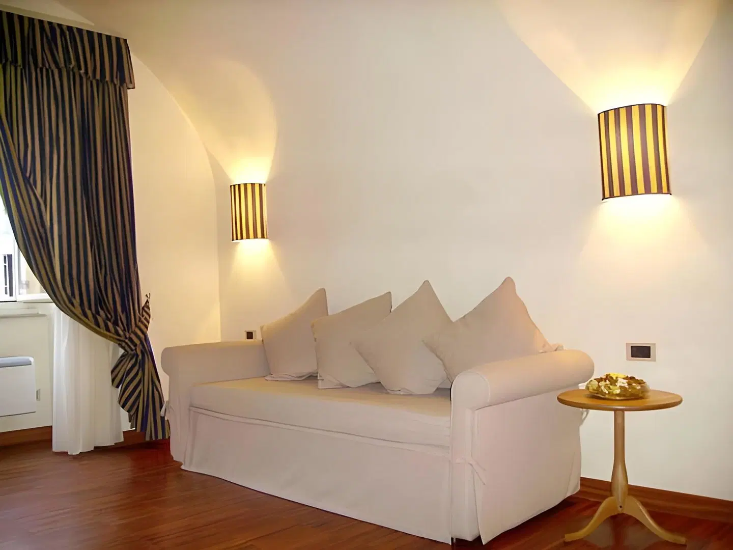 Teichnersuite ROOM_EXAMPLE