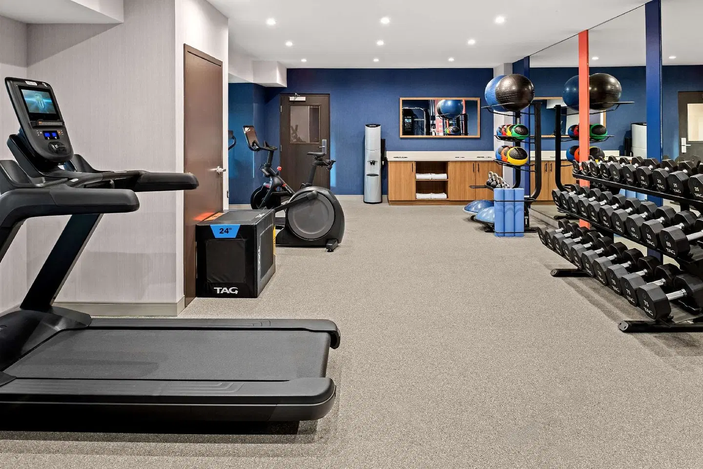 Hampton Inn By Hilton Costa Mesa Newport Beach SPORTS_AND_LEISURE