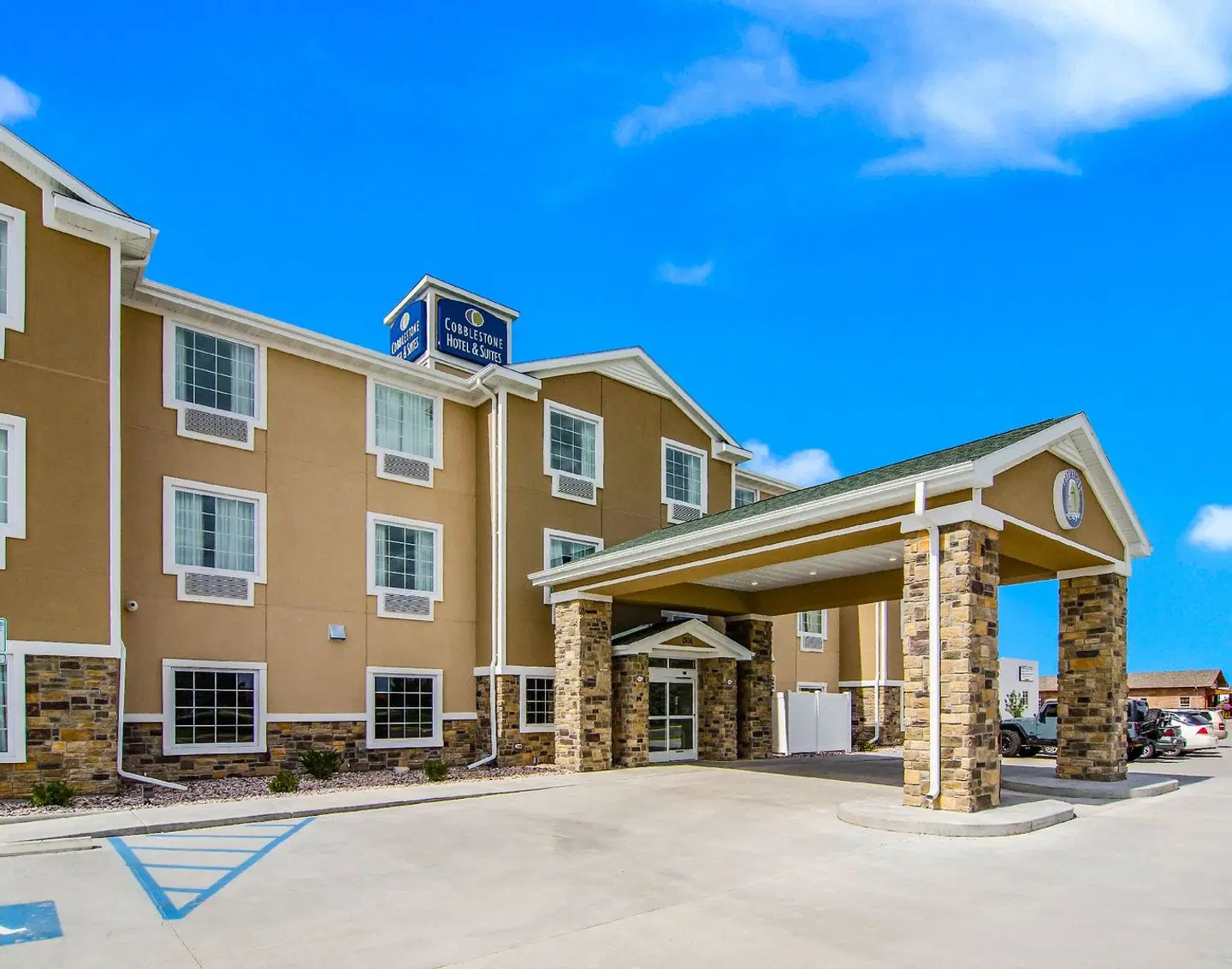 Cobblestone Hotel & Suites - Torrington EXTERIOR