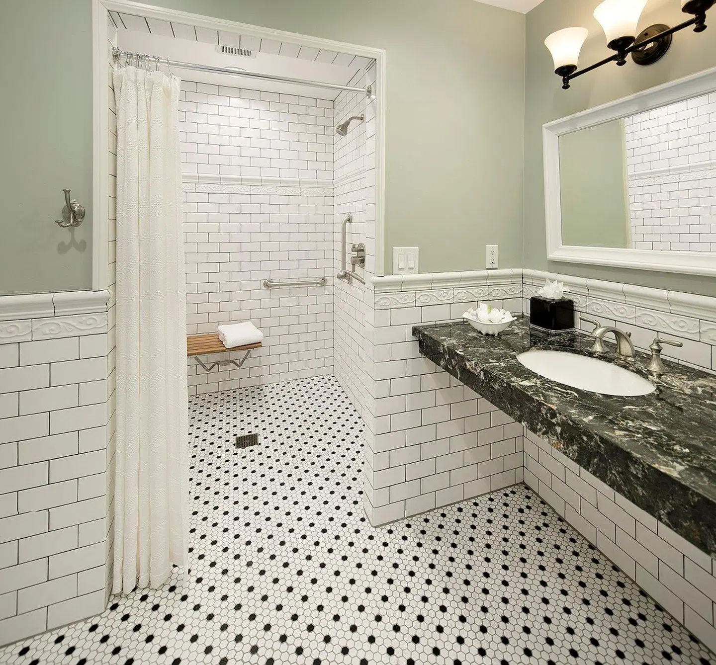Lavender Inn by the Sea HEALTH_BEAUTY