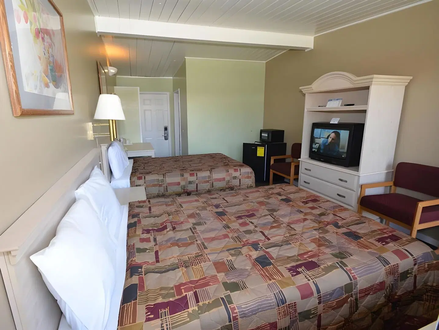 Gateway Inn ROOM_EXAMPLE
