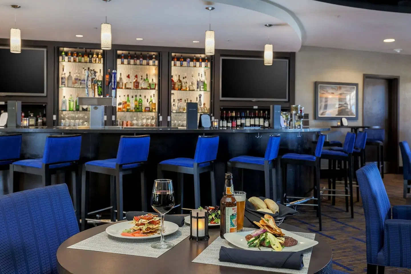 Courtyard by Marriott San Diego Airport/Liberty Station Bar
