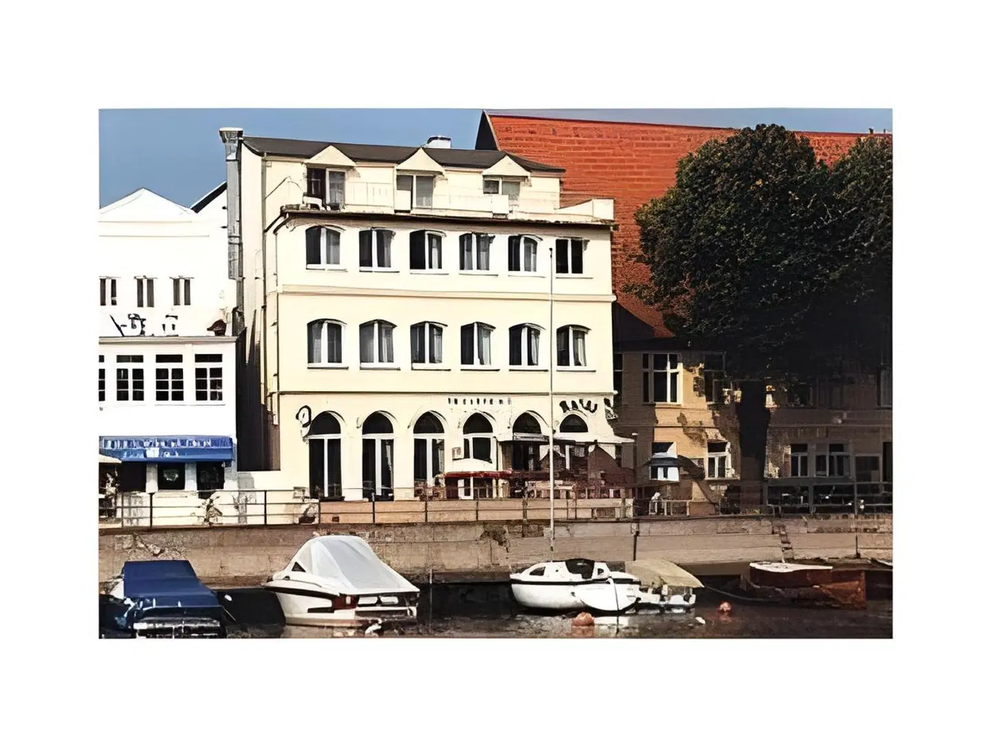 Belvedere EXTERIOR