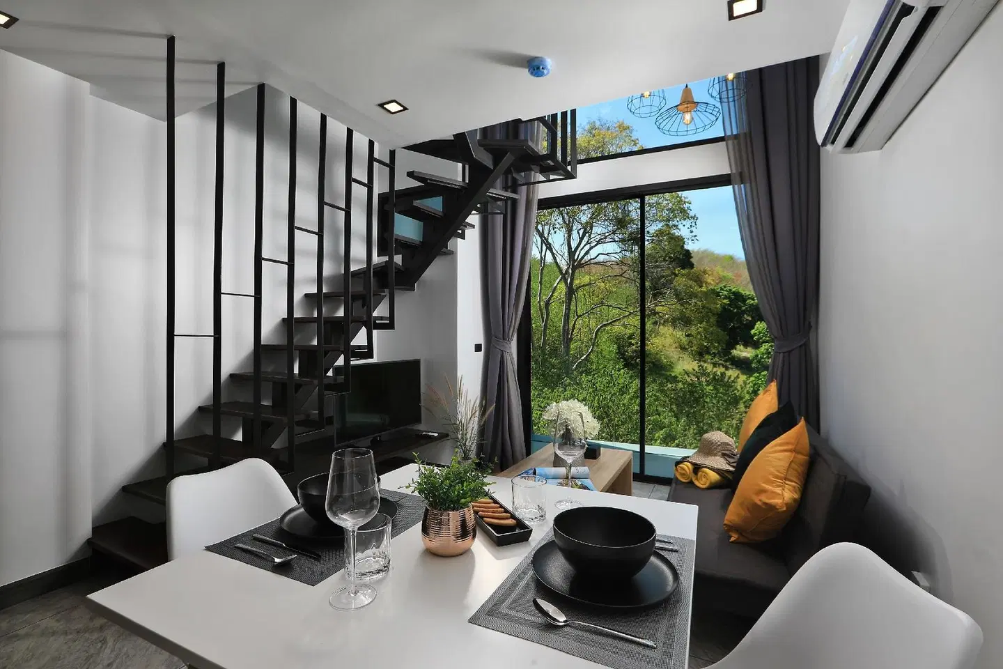 Utopia Naiharn ROOM_EXAMPLE