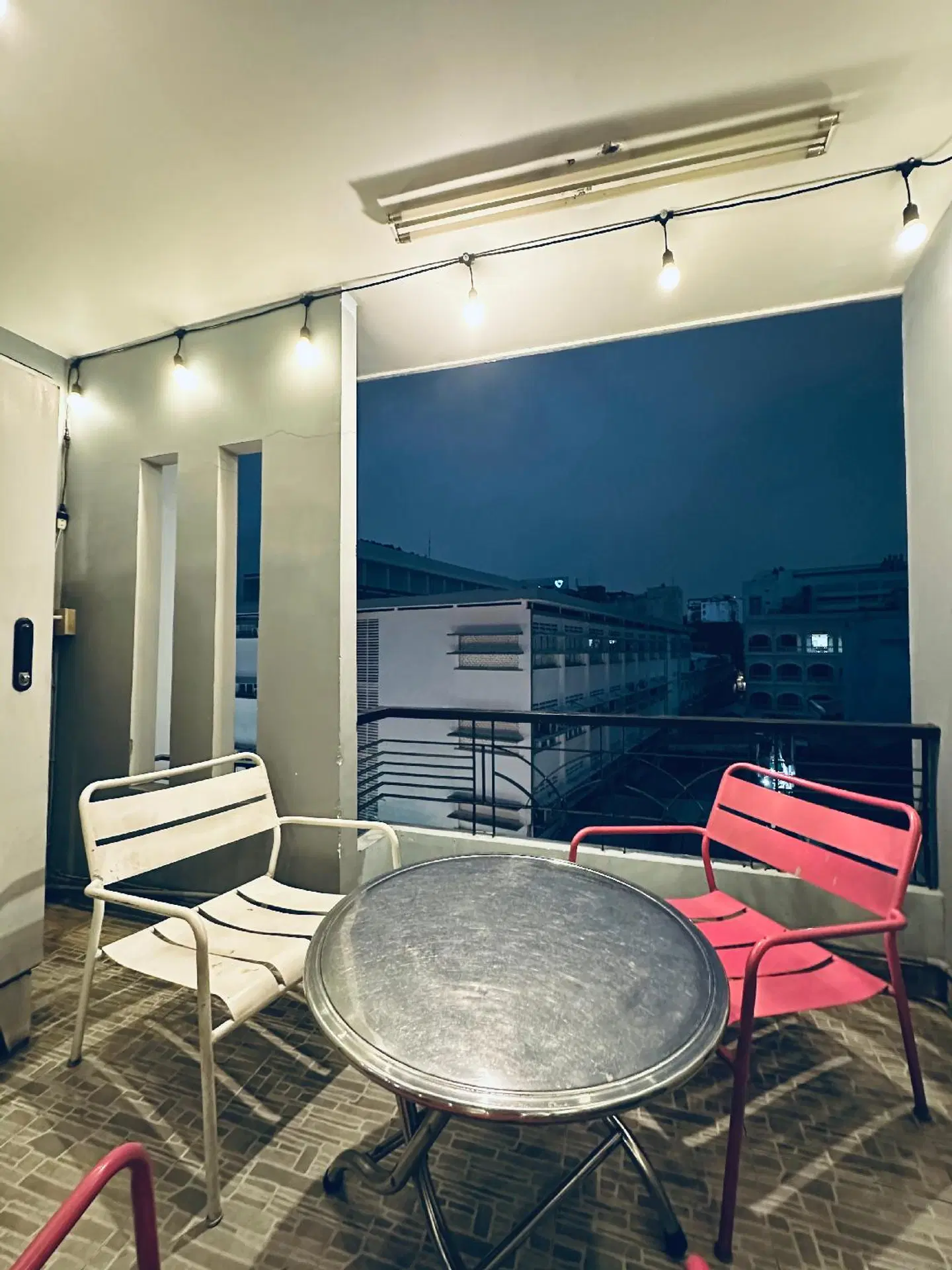 Alleyway Hostel Terrasse