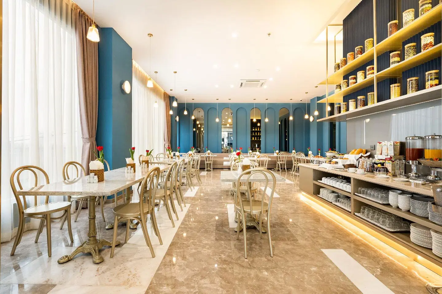 Joviale Hotel Restaurant