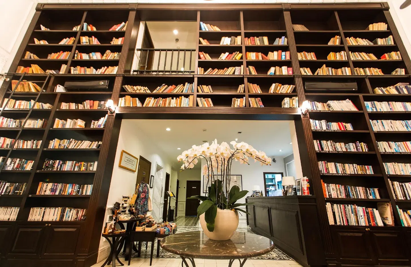 The Alcove Library Hotel LOUNGE_LOBBY