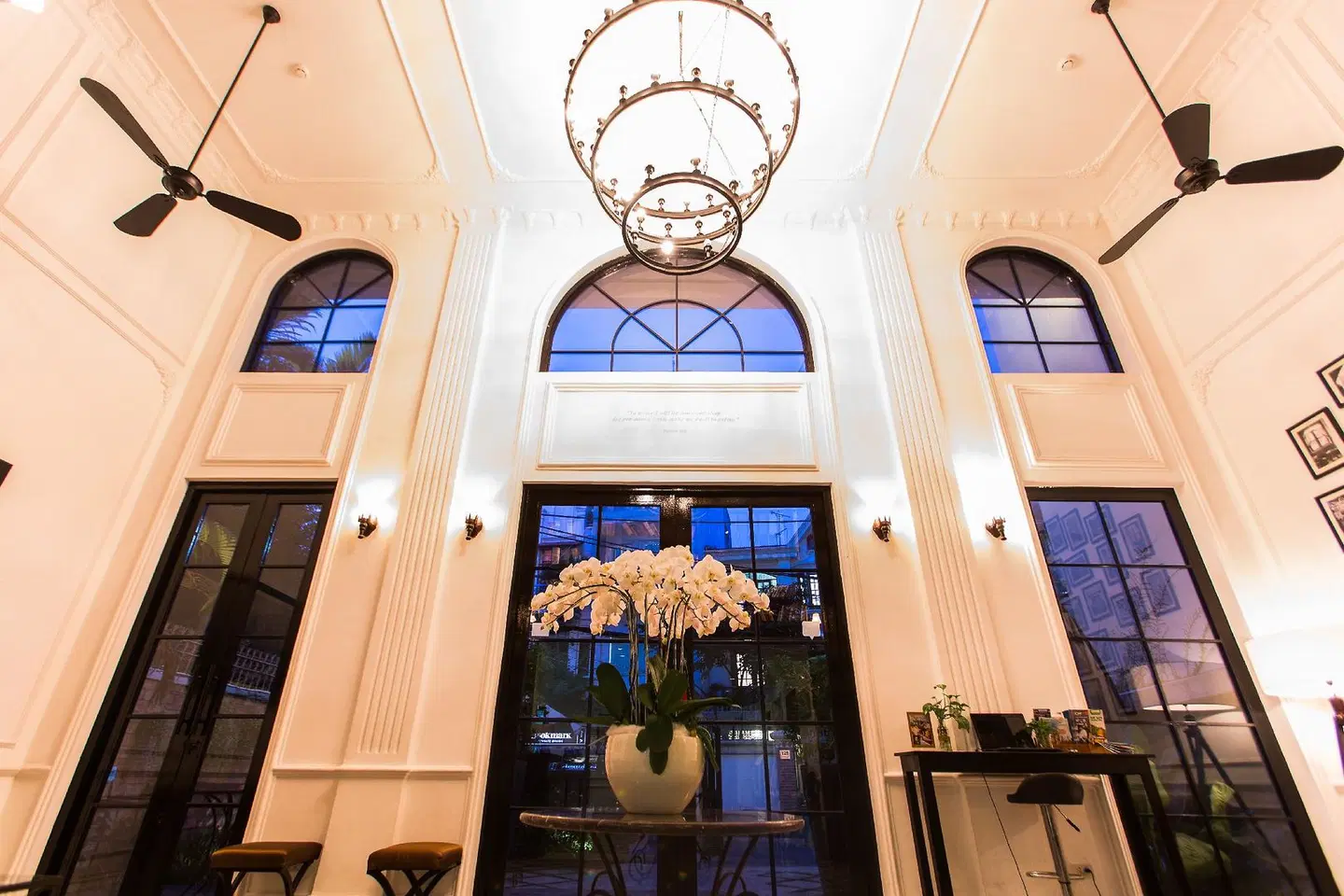 The Alcove Library Hotel LOUNGE_LOBBY