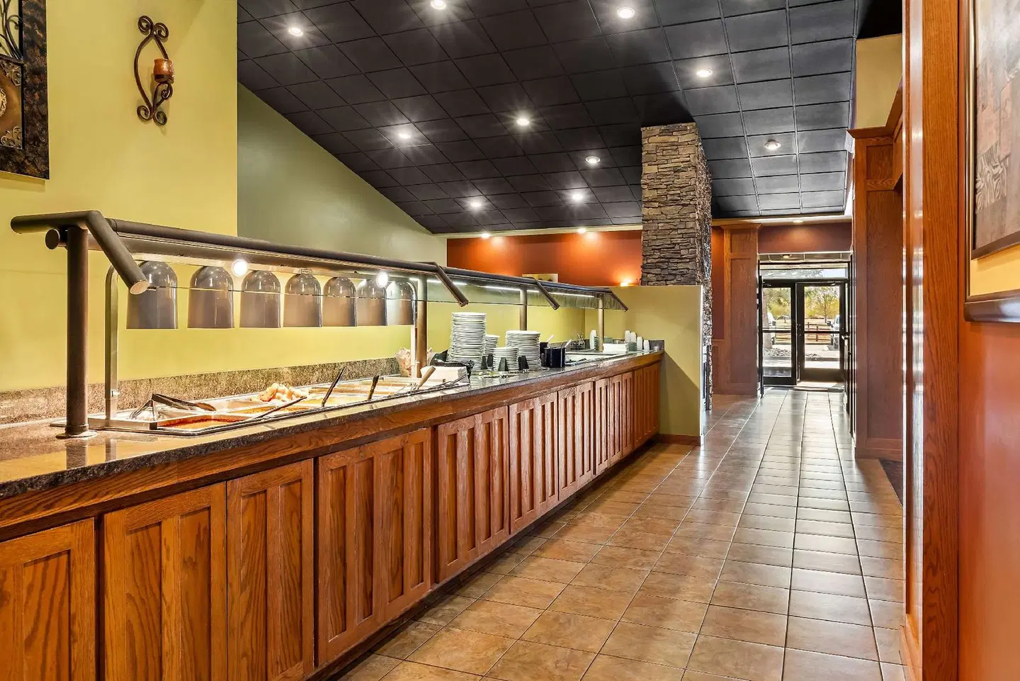 Best Western Tower West Lodge Bar