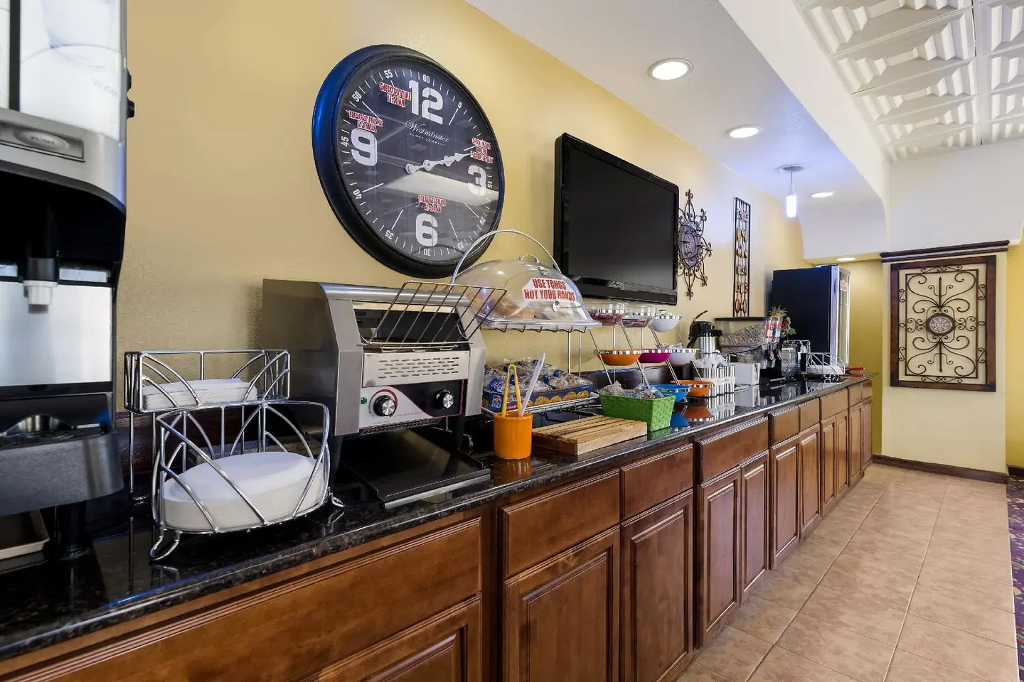 Americas Best Value Inn Alpine Bar
