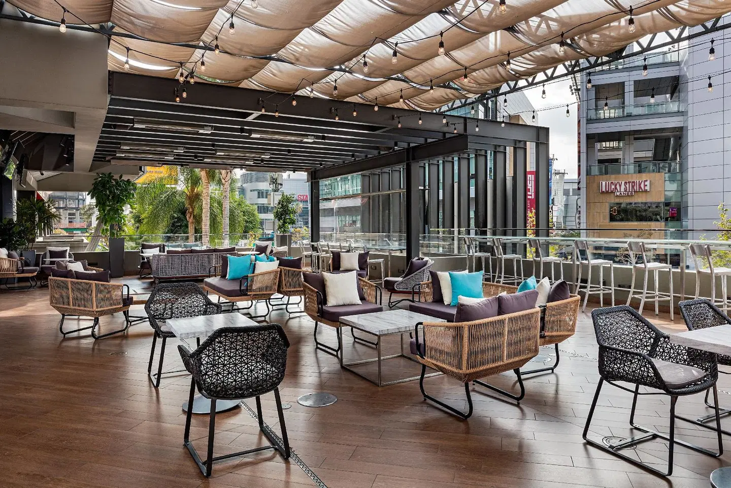 E-Central Downtown Los Angeles Hotel Terrasse