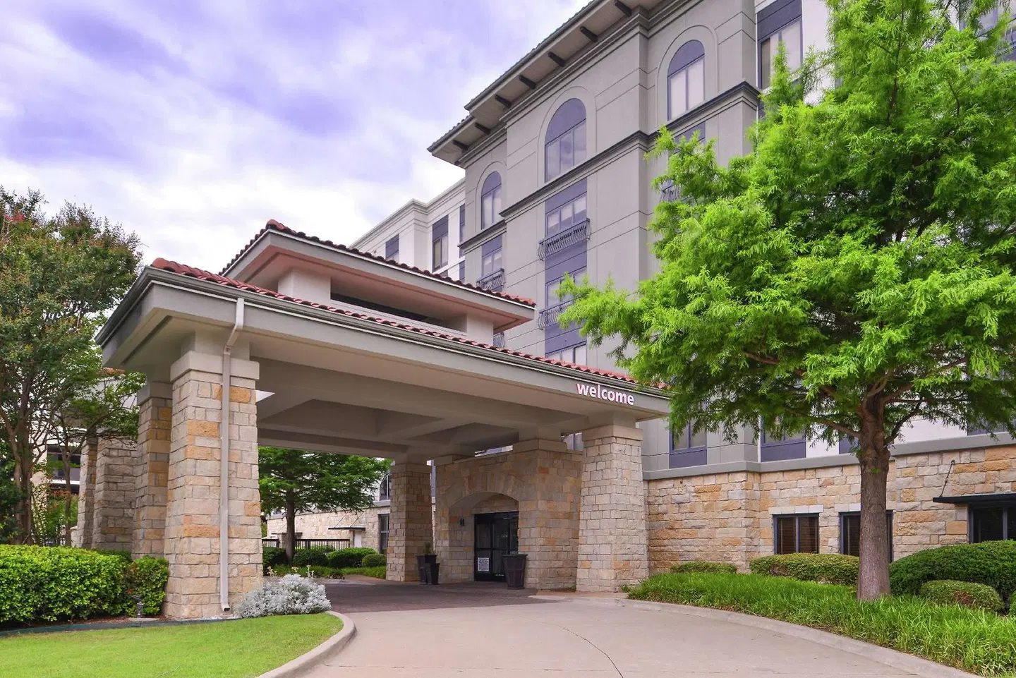 Hampton Inn & Suites Legacy Park-Frisco EXTERIOR