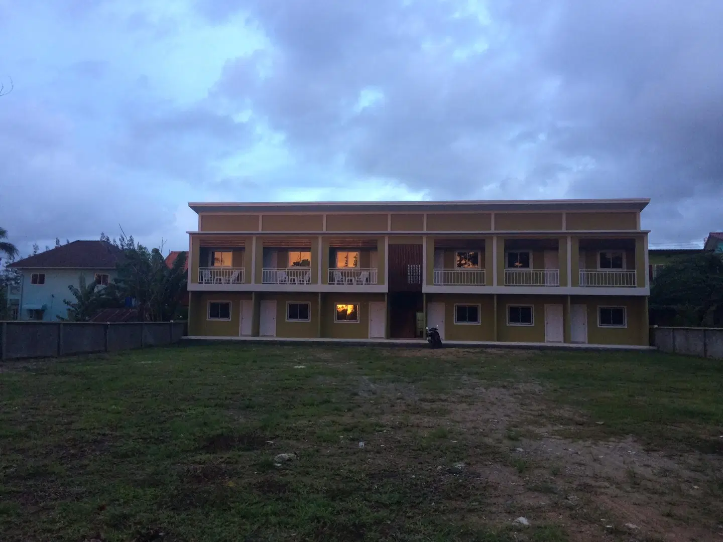 Bangtao Mango House EXTERIOR
