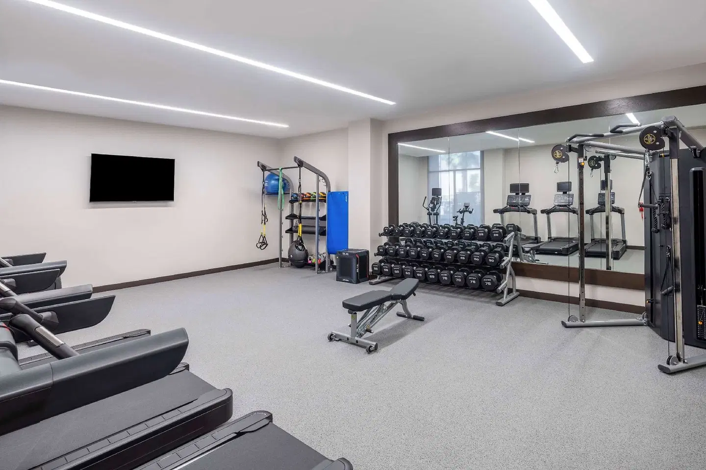 Hilton Garden Inn Pomona, CA SPORTS_AND_LEISURE